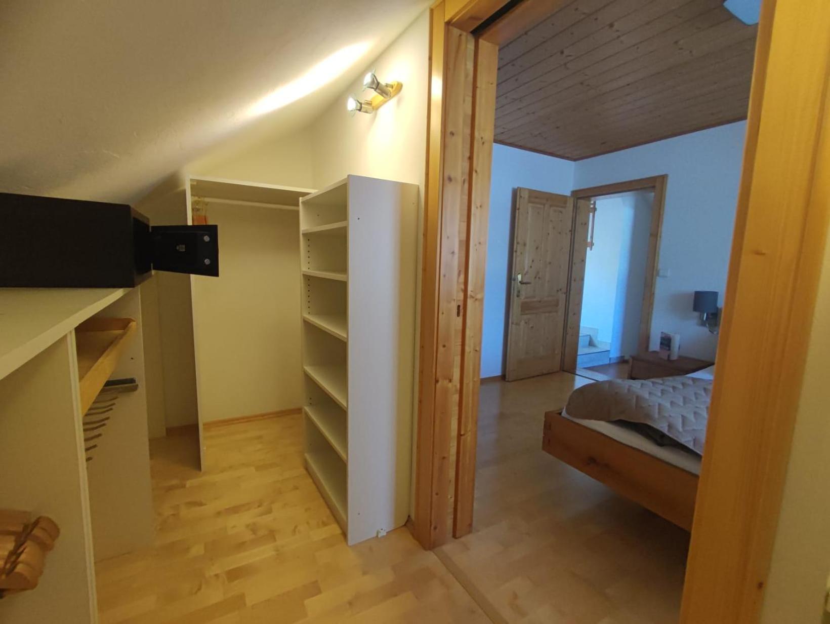 Haus Schatzl Apartments mit Gartenanteil und Bademöglichkeit im Fluss