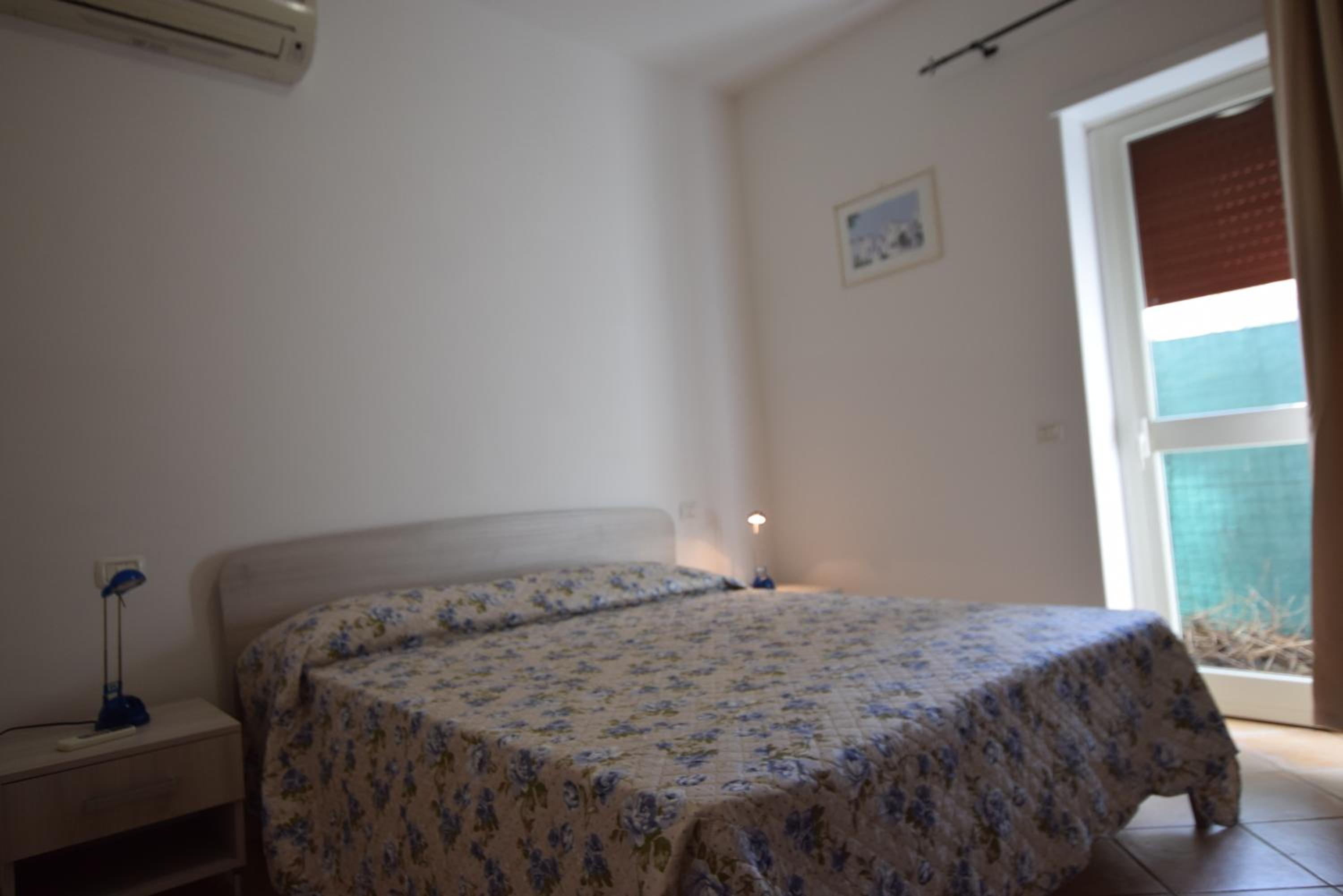 Primavera en Marina di Campo — hotel room