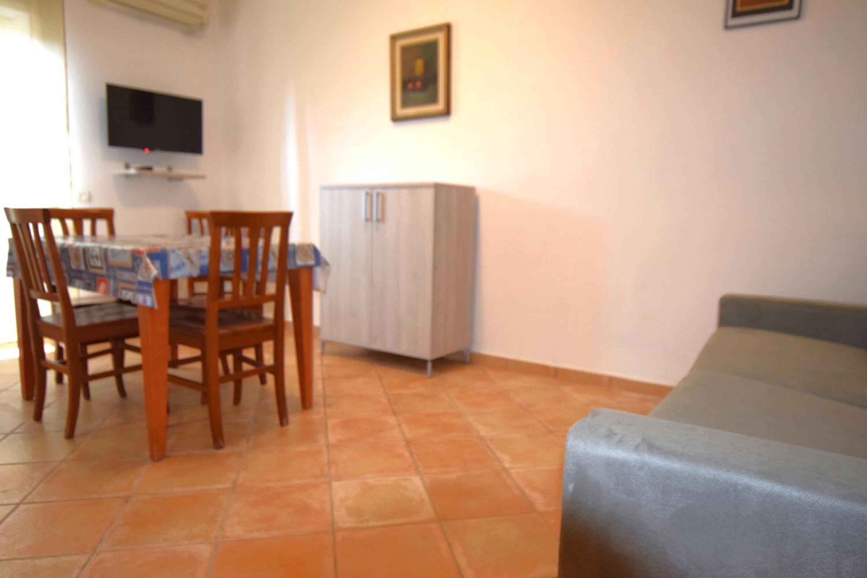 Primavera en Marina di Campo — kitchen