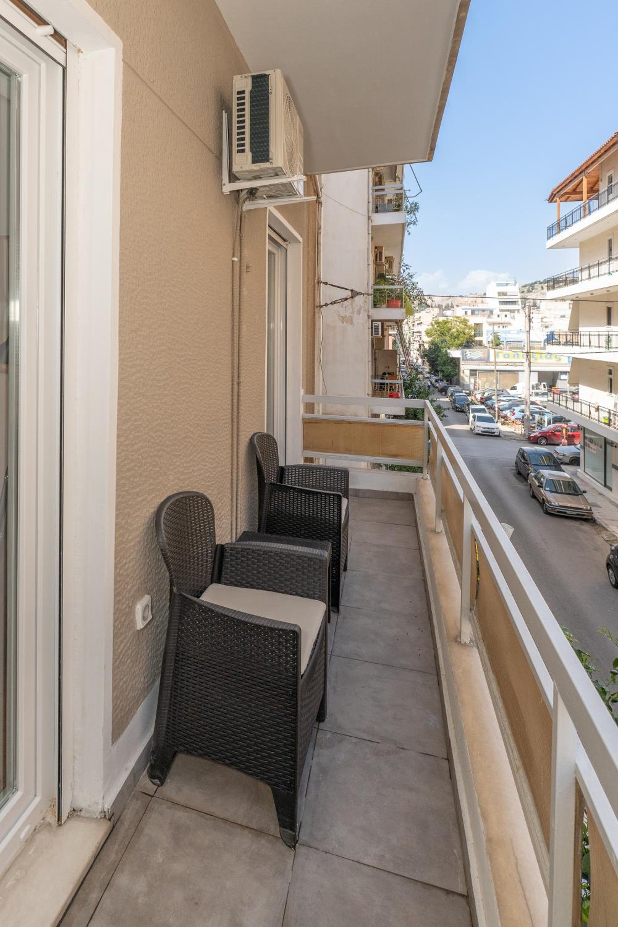 Contemporary Chic Apartment in the Heart of Athens