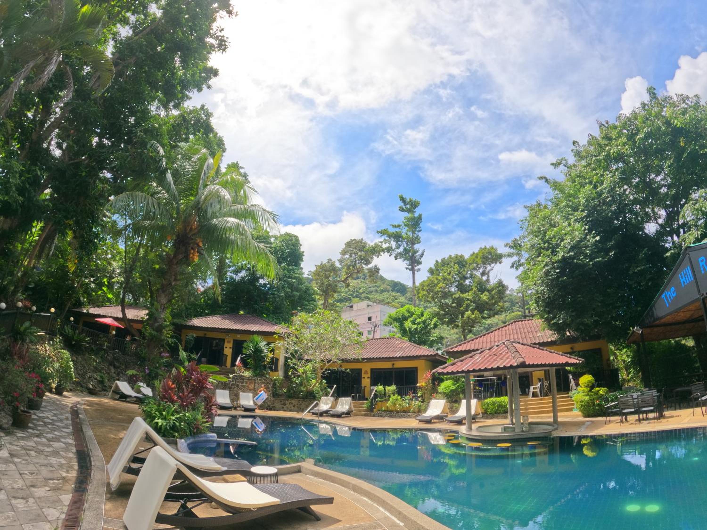 patong beautiful pool villa