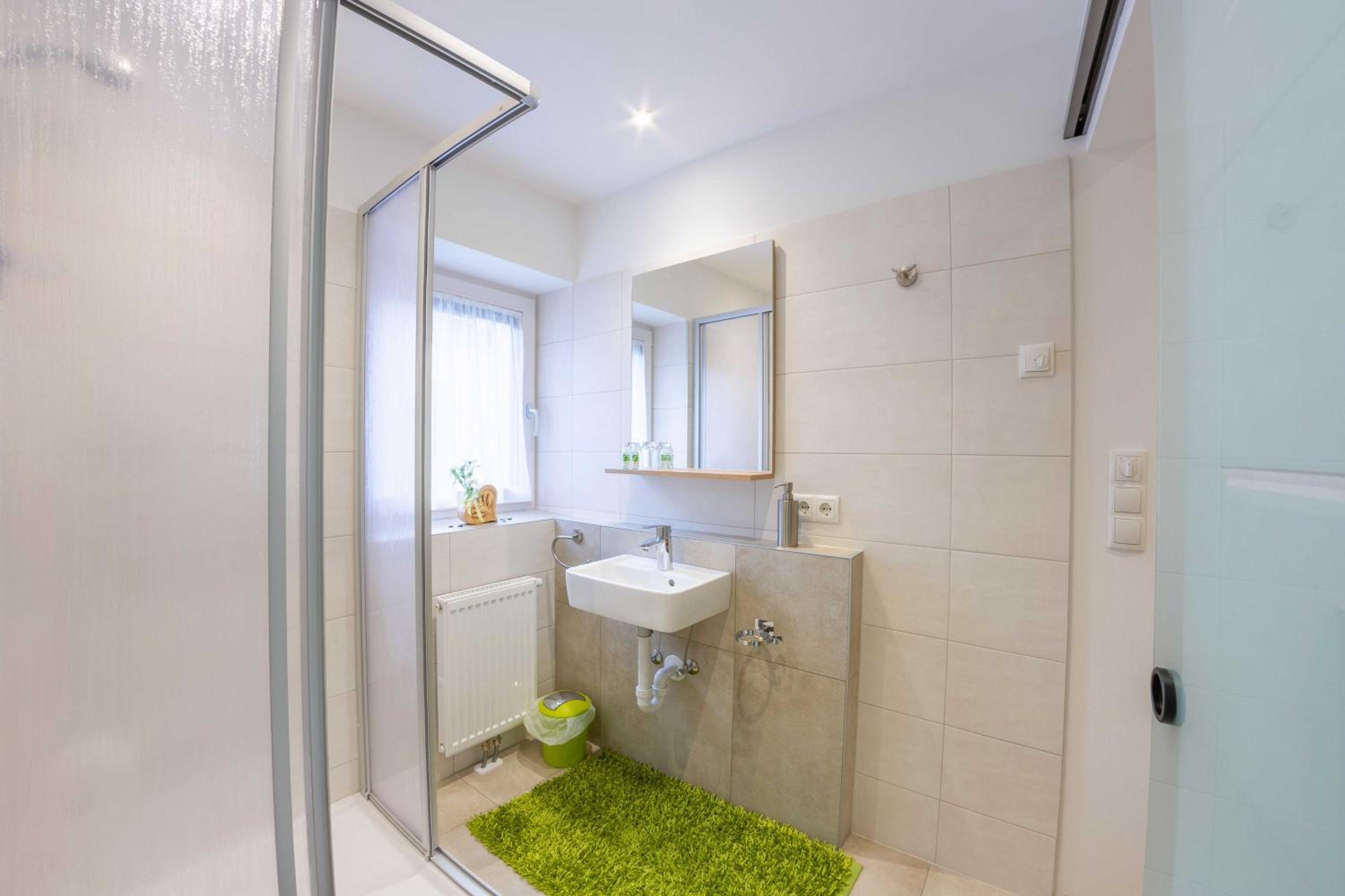 Apartments Hubertus - central St Leonhard - free parking - Netflix - PasseiertalCard included - hiking and biking from doorstep photo 5