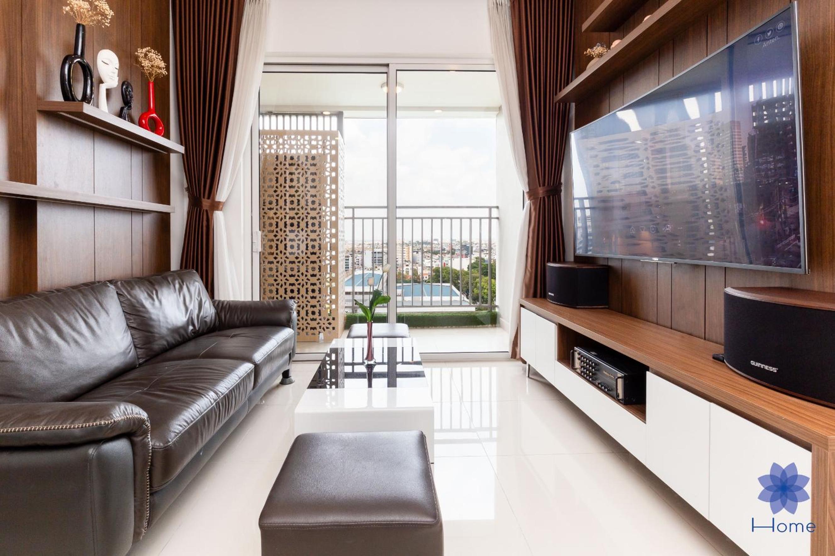 Home, Cosy&Luxury Apartment - 5mins to Airport, Free Pool&Gym, Airport Pick up Service