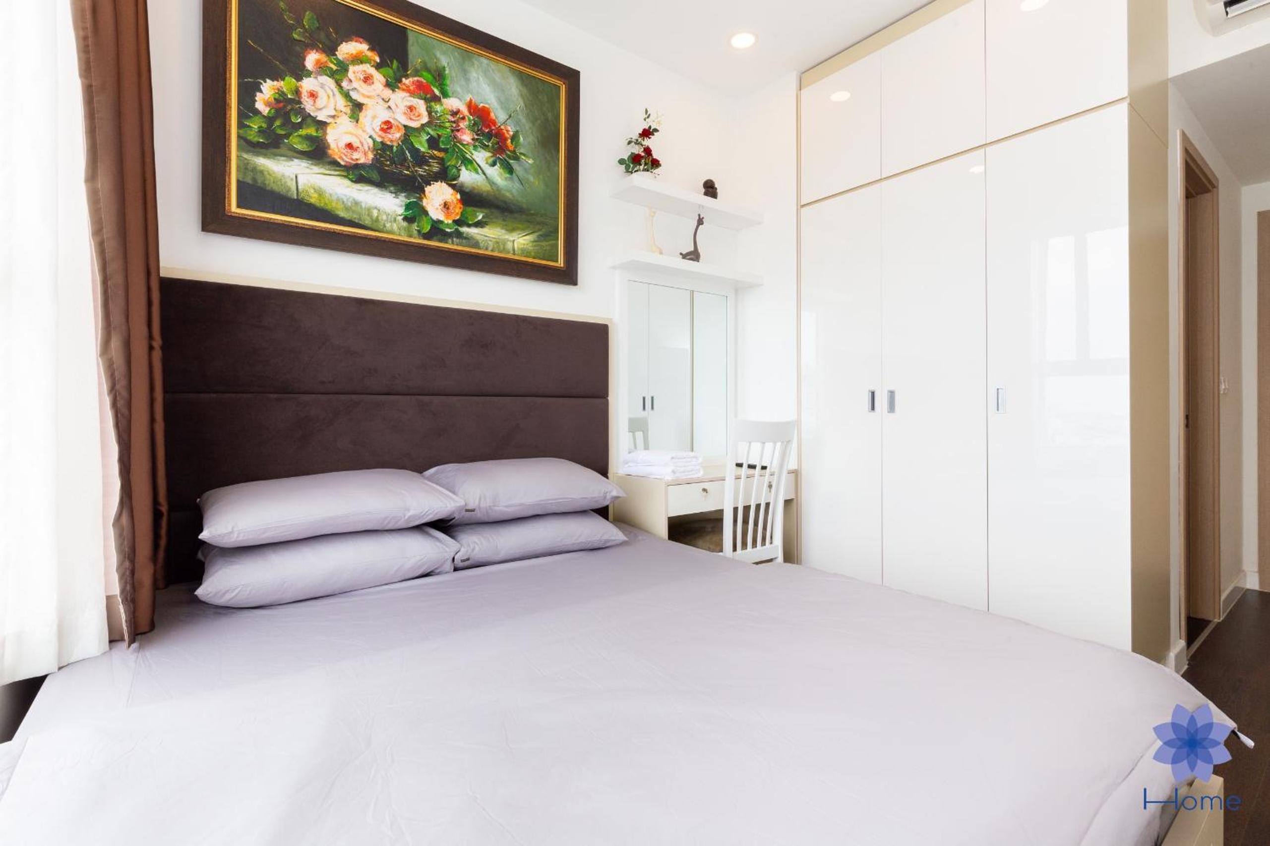 Home, Cosy&Luxury Apartment - 5mins to Airport, Free Pool&Gym, Airport Pick up Service