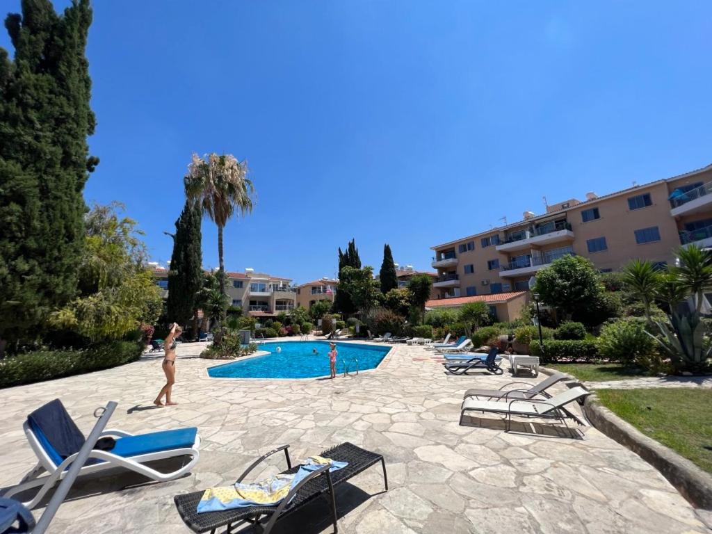 Paradise Gardens Crown-Jewel, 2B, Pools, Gardens