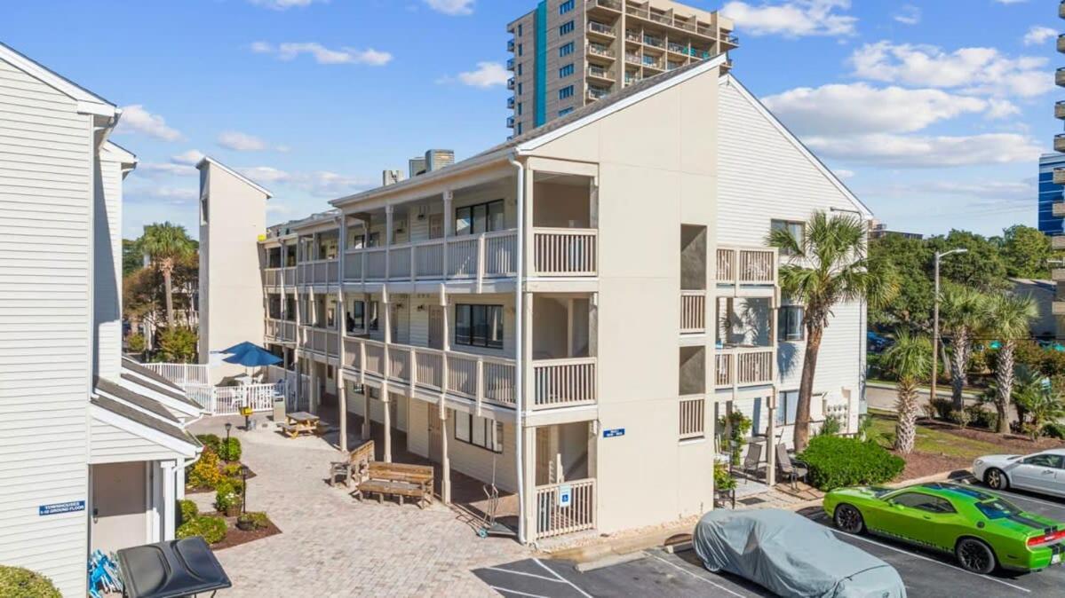 Photo 33