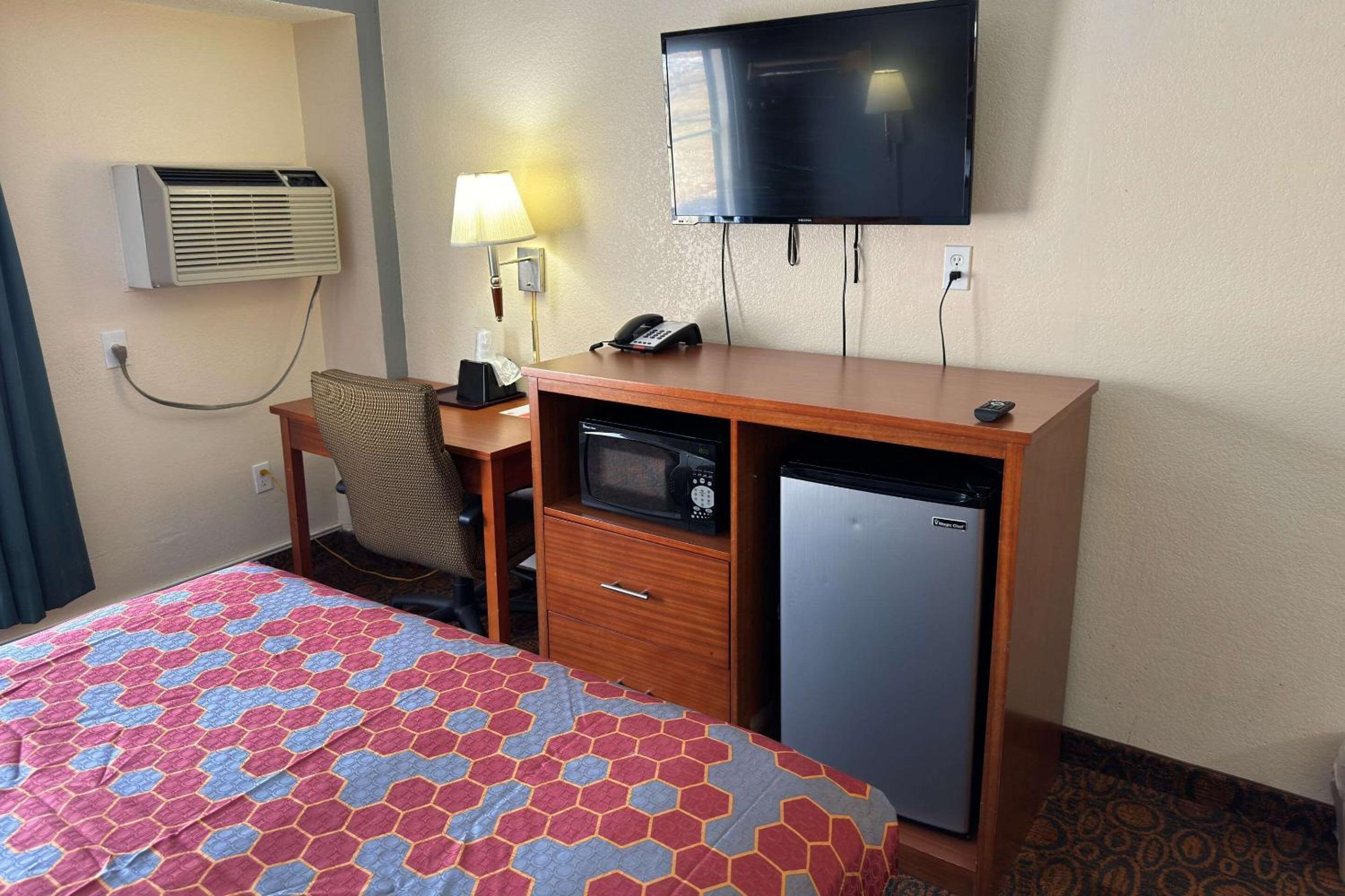 Econo Lodge Waite Park - St Cloud