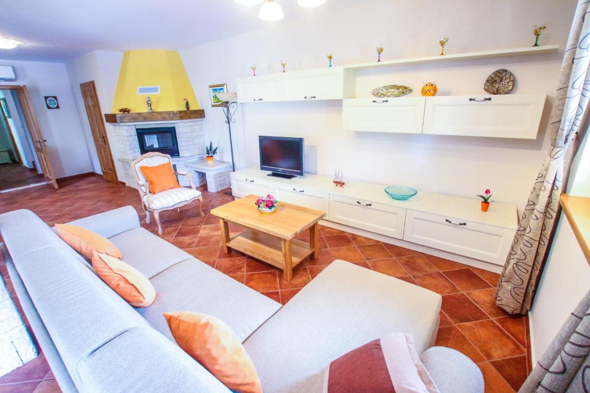 Villa Mare view 5