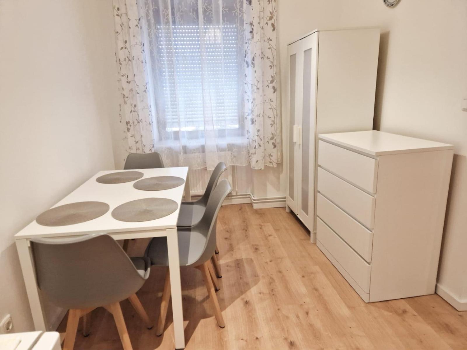 Family Studio Apartment for 4