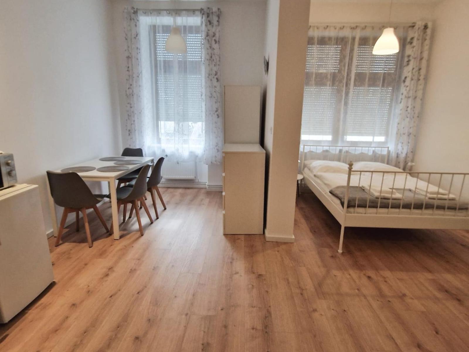Family Studio Apartment for 4