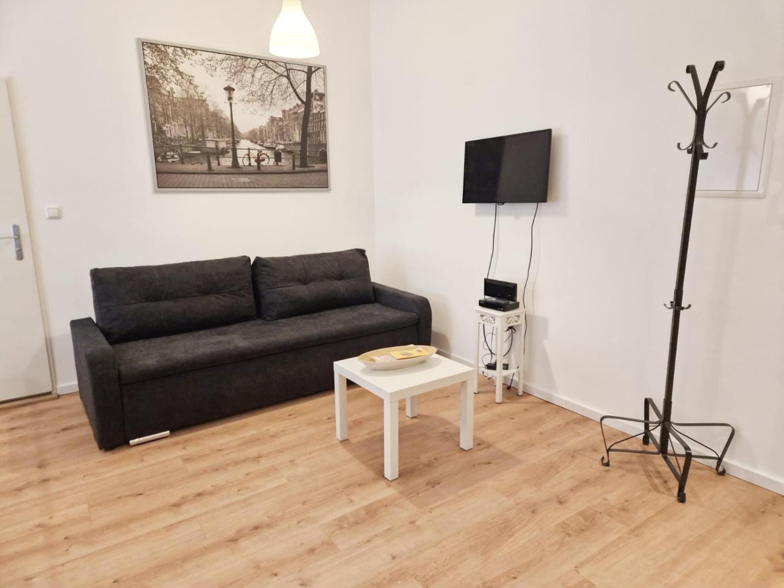 Family Studio Apartment for 4