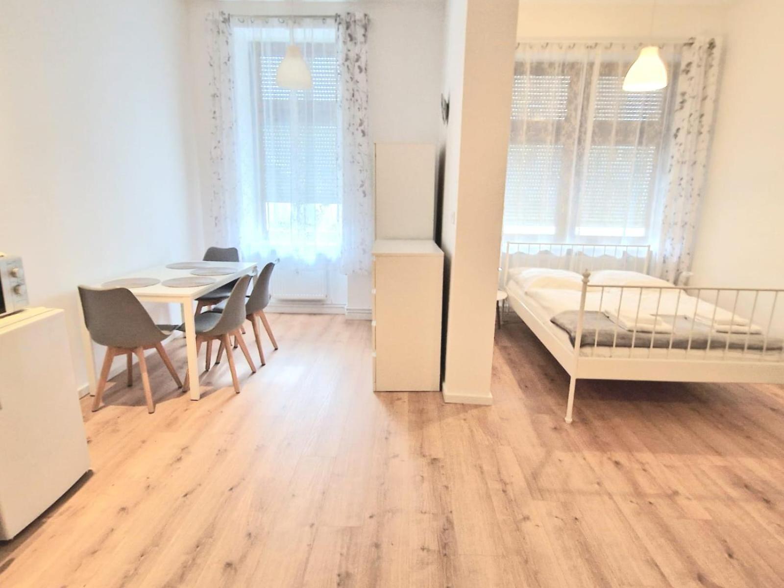 Family Studio Apartment for 4