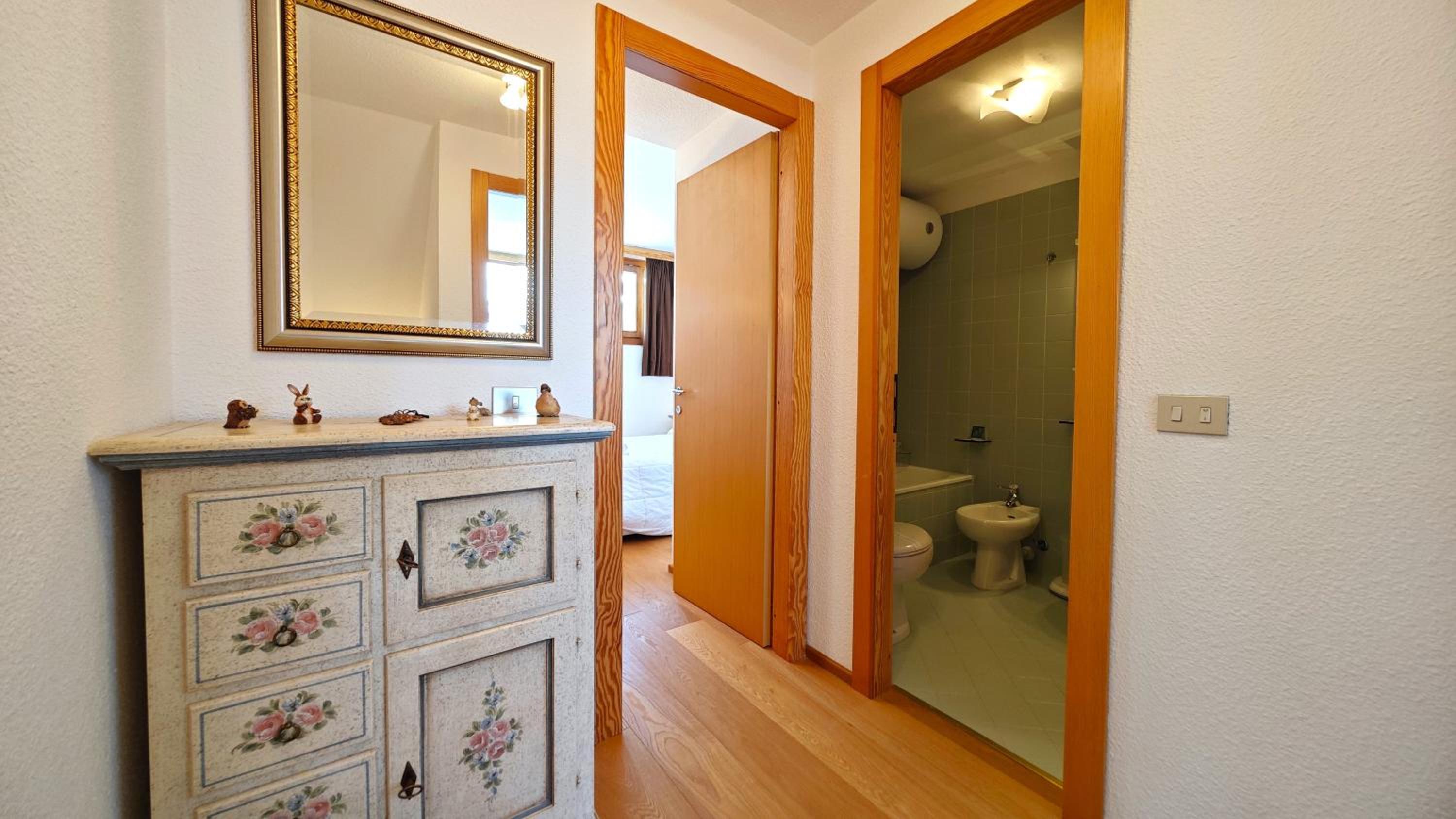 Hostdomus - Sansicario R20 view 5