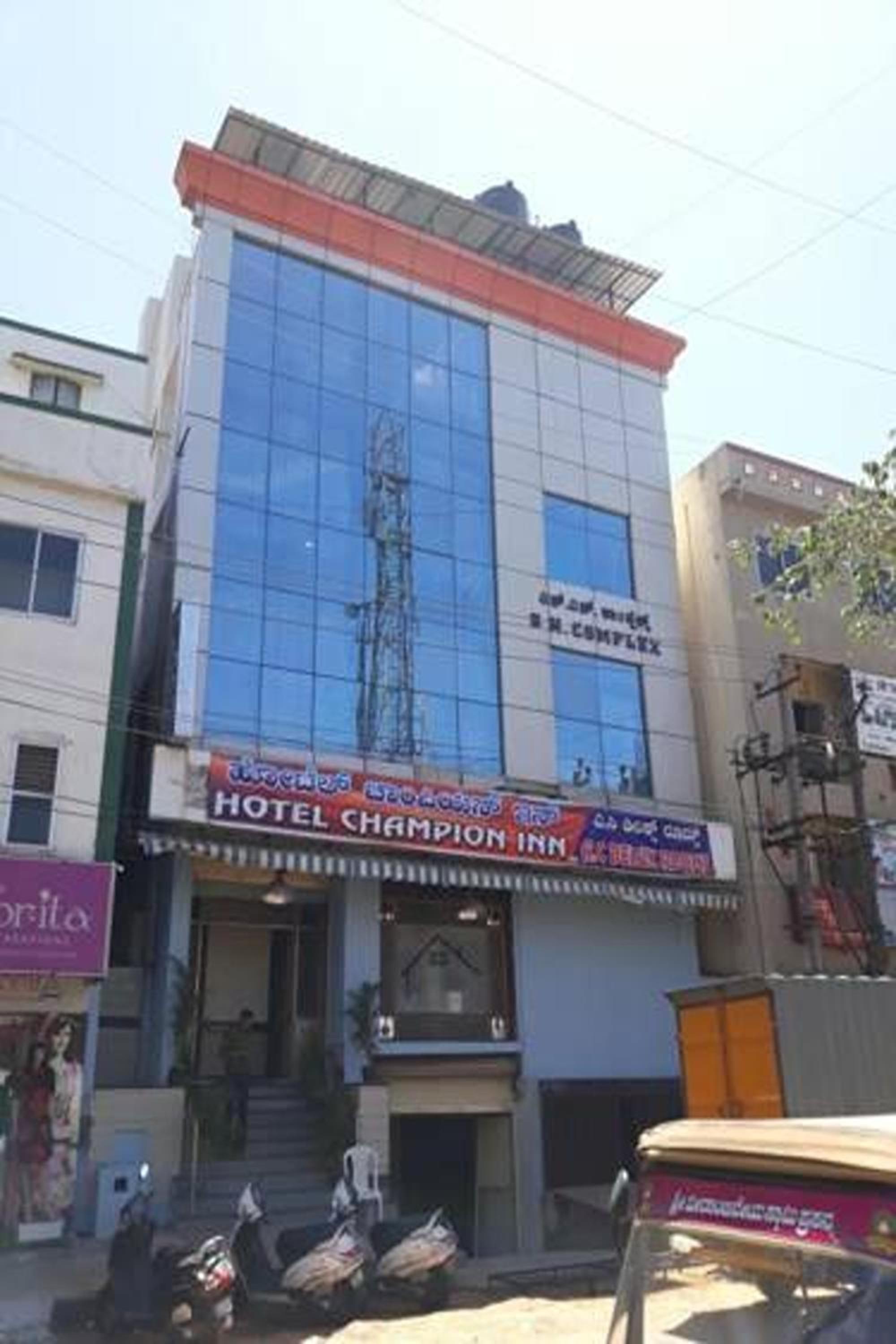 Hotel Champion Inn near Yeswantpur Junction Railway Station