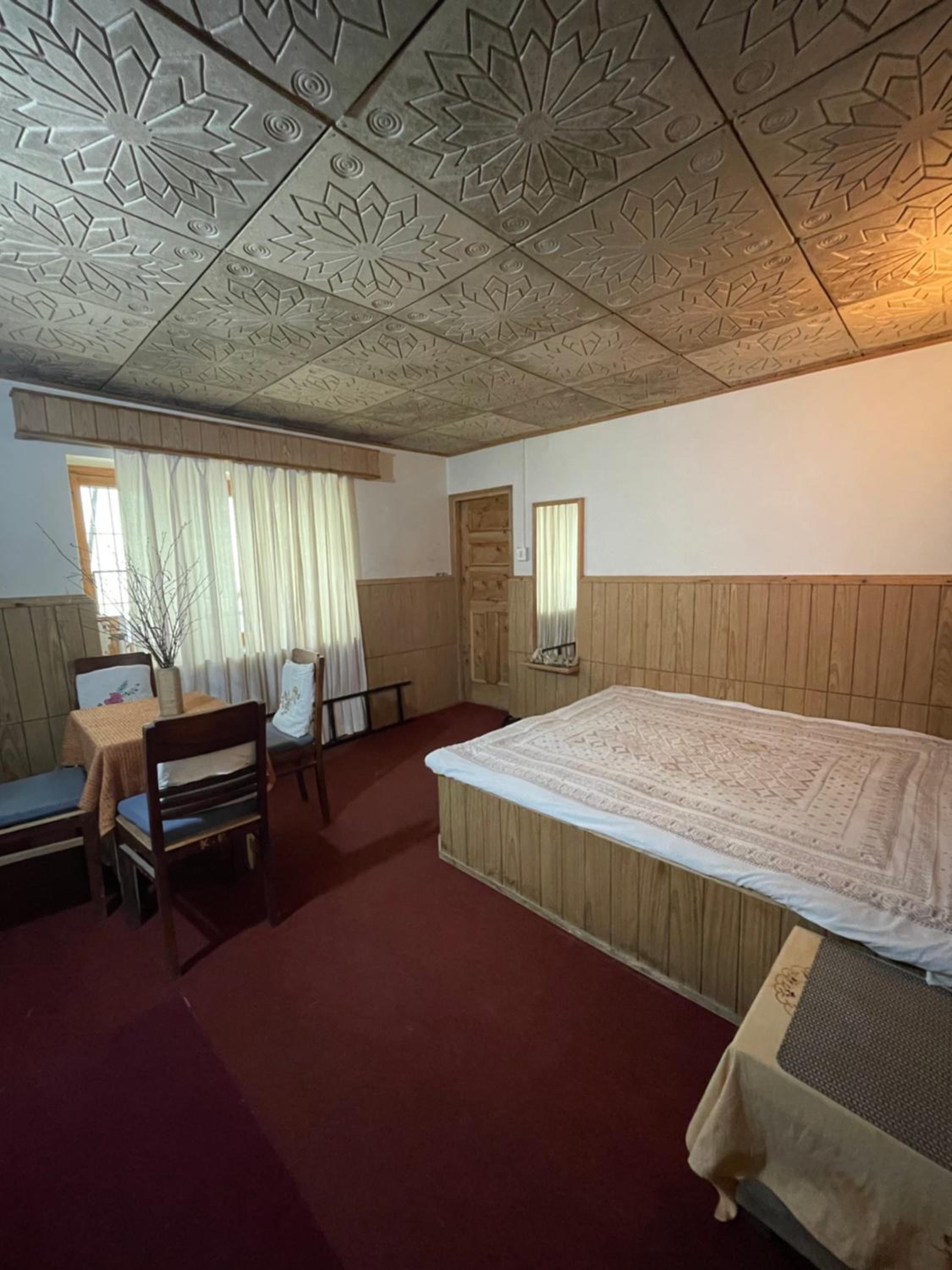 Chandratal Lodge