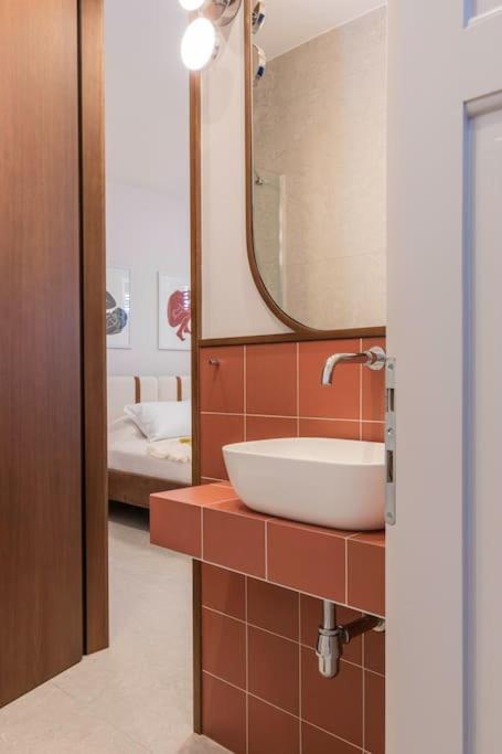 City Centre Design Apartment en Split — bathroom