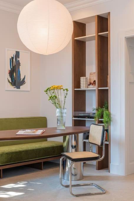 City Centre Design Apartment photo 5