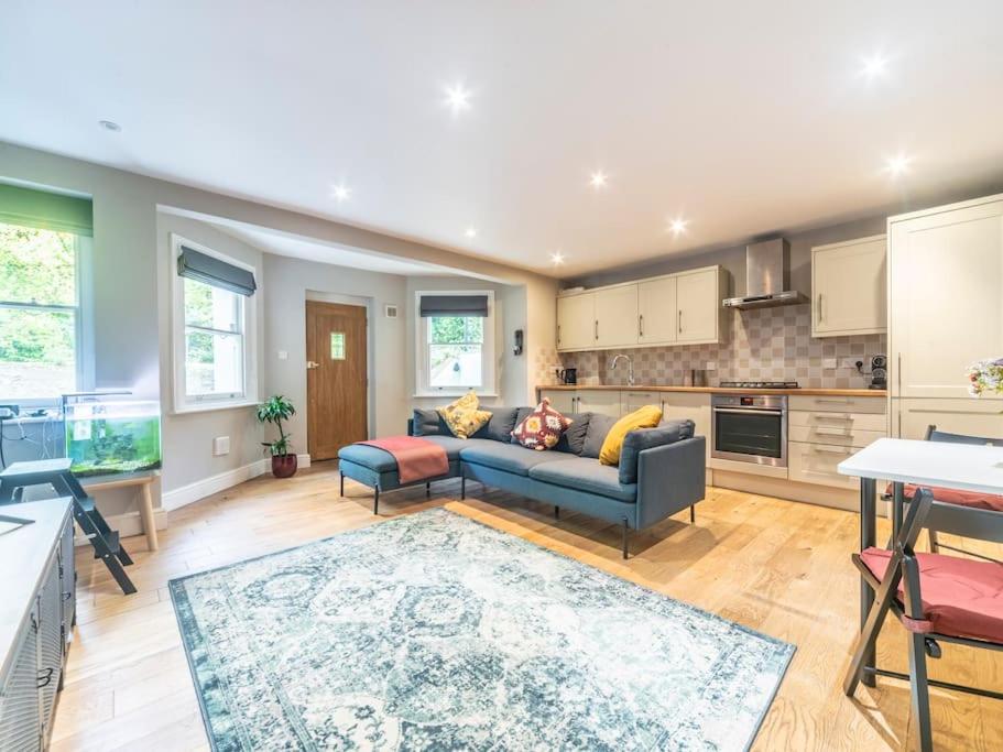 Surbiton Garden Flat