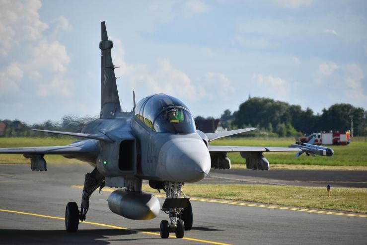 Comfortable house G00gle-SHAPE- Chièvres Air Base