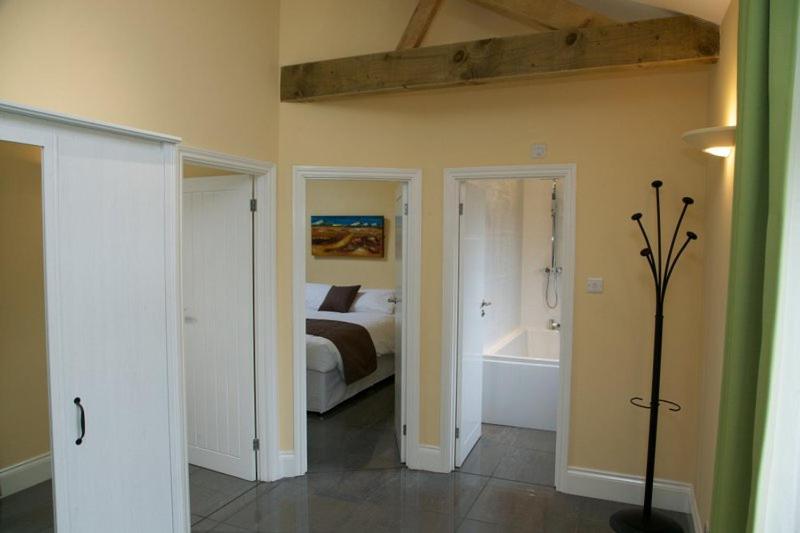 Owls Hoot at Tove Valley Cottages view 5