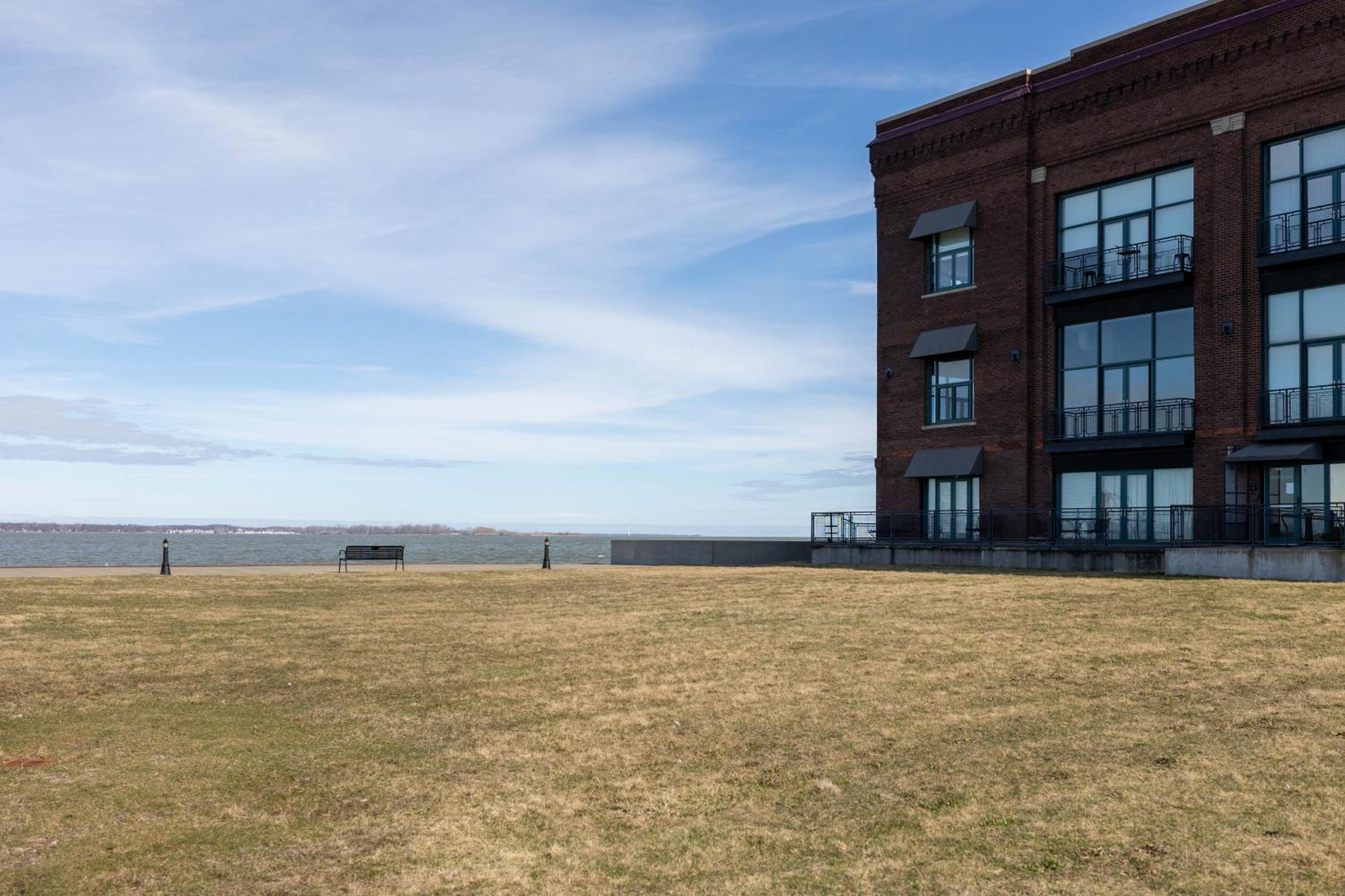 Marlin at the Lake - Downtown Sandusky view 3