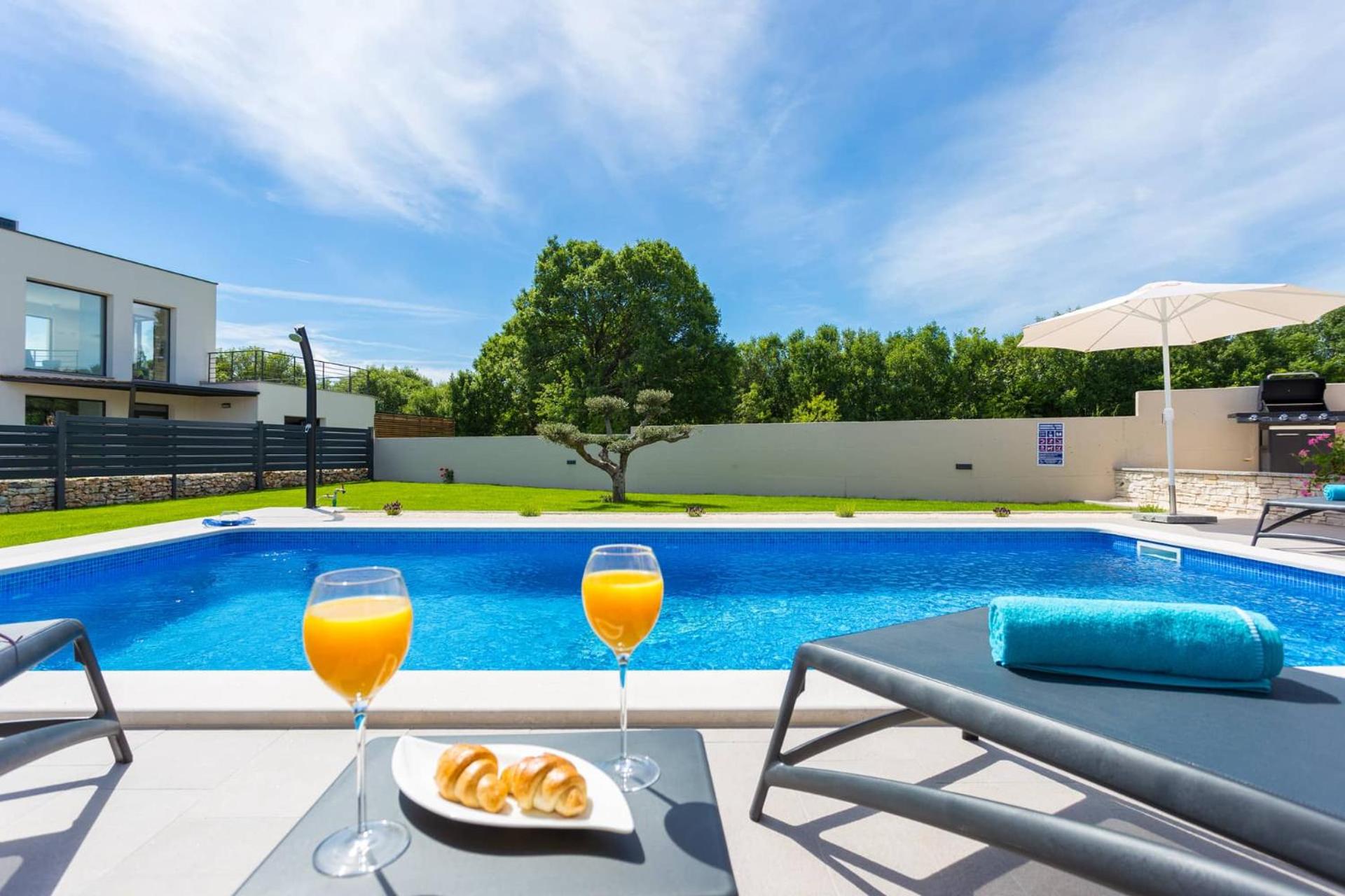 Charming villa Martina with pool near Pula and Rabac