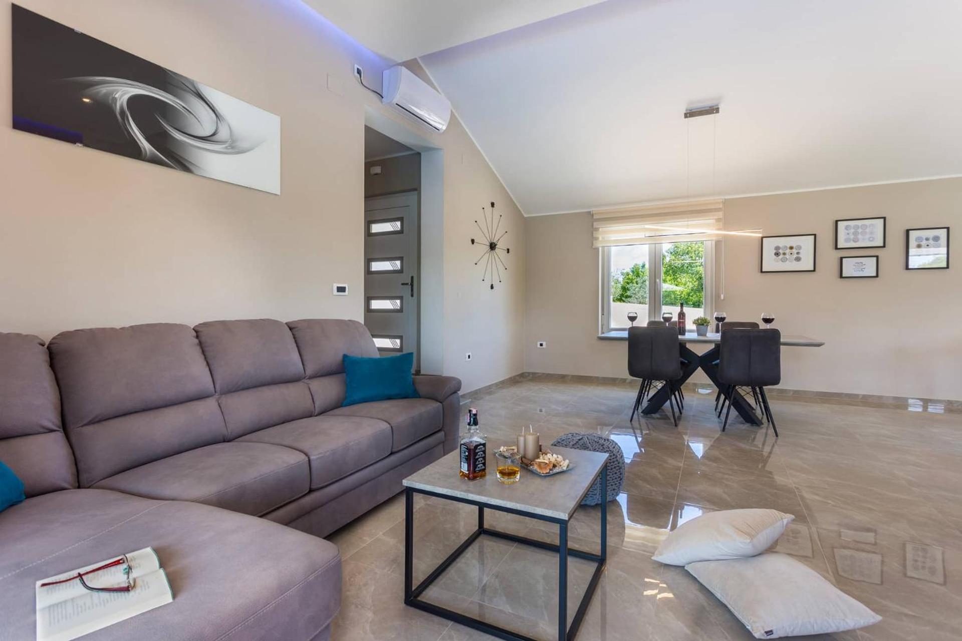 Charming villa Martina with pool near Pula and Rabac