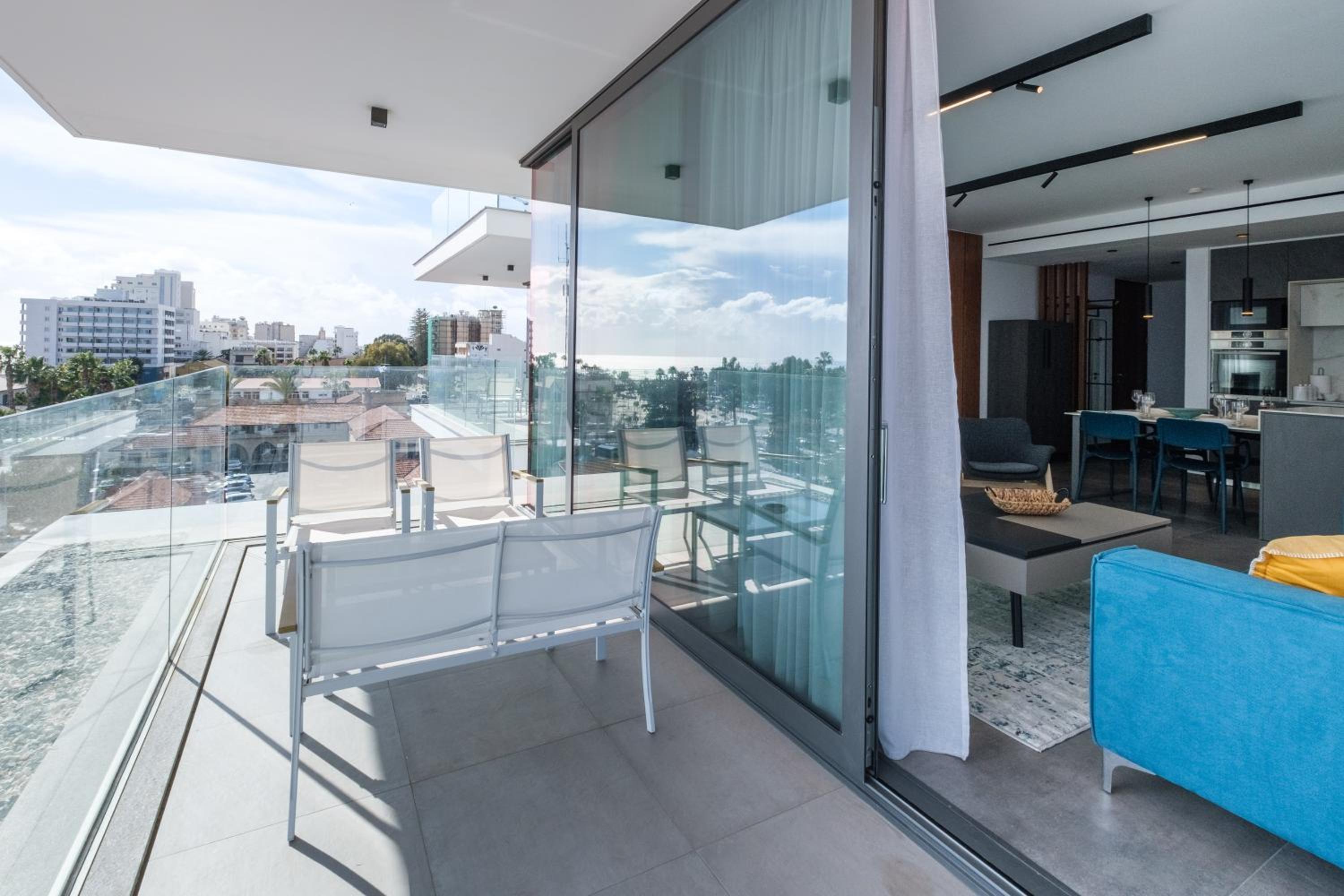 Gaia Seaview Apartment 2