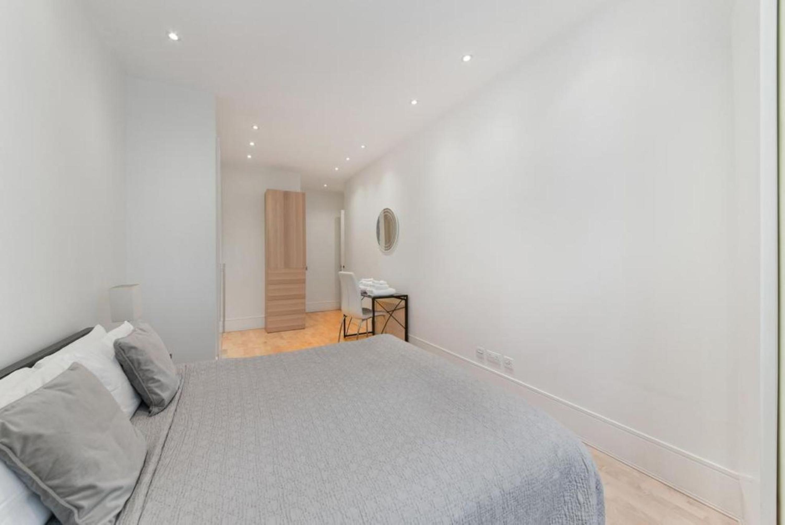 Best Mayfair Location with 2 Super King Beds