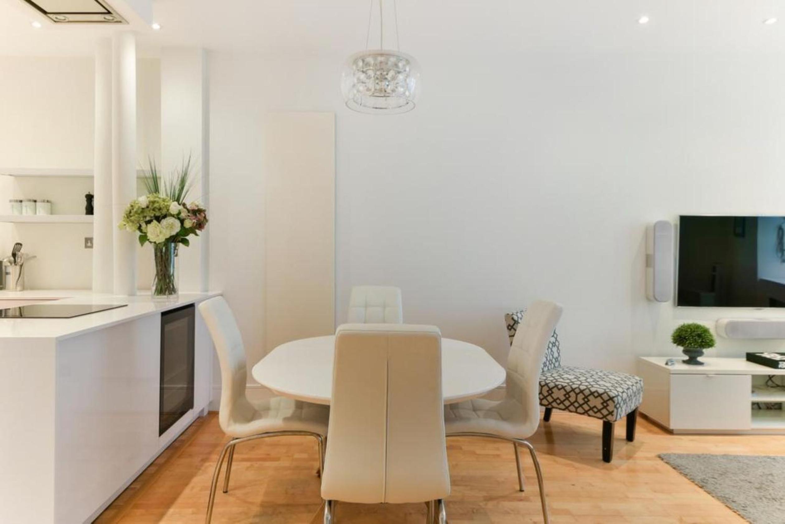 Best Mayfair Location with 2 Super King Beds