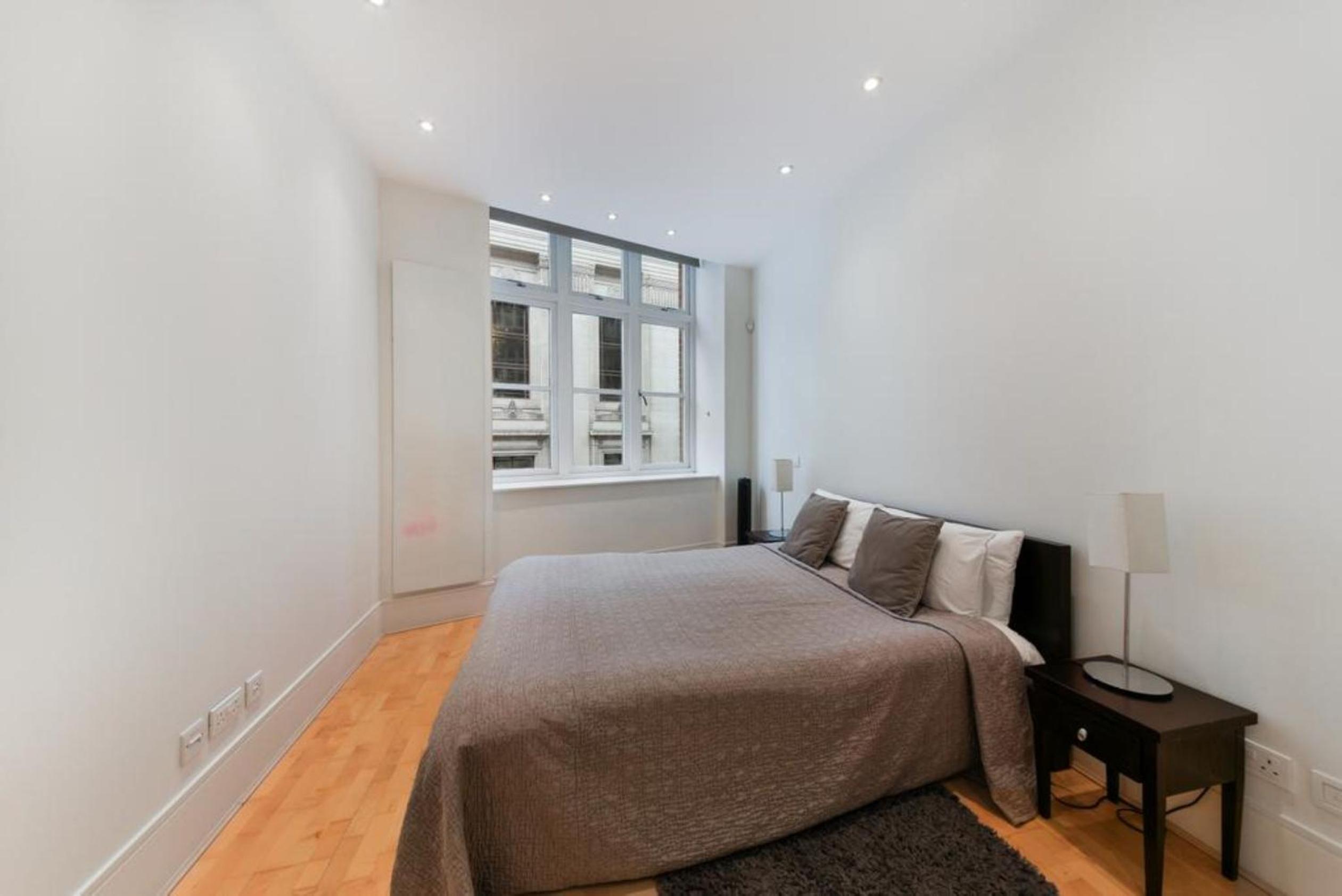 Best Mayfair Location with 2 Super King Beds