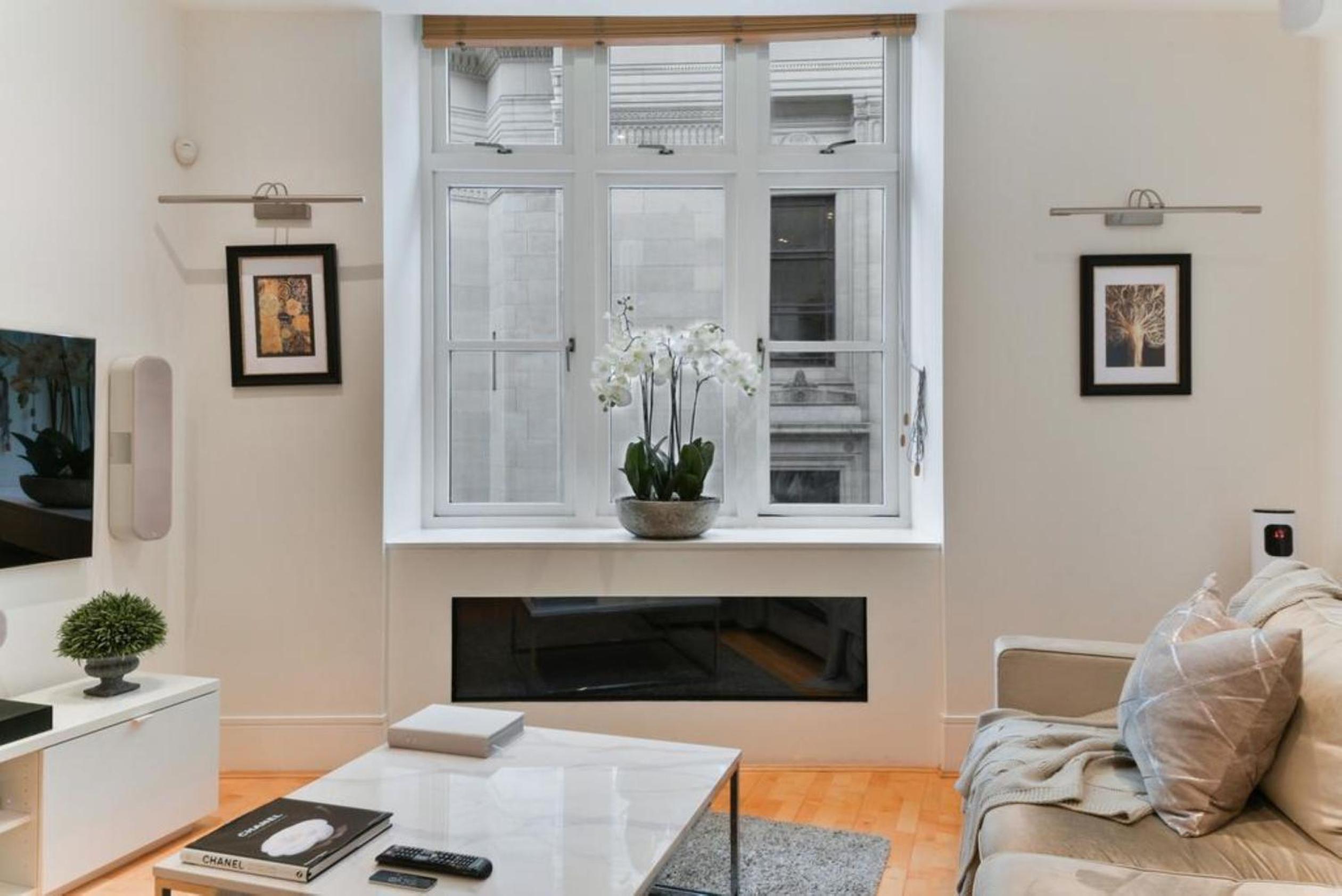 Best Mayfair Location with 2 Super King Beds