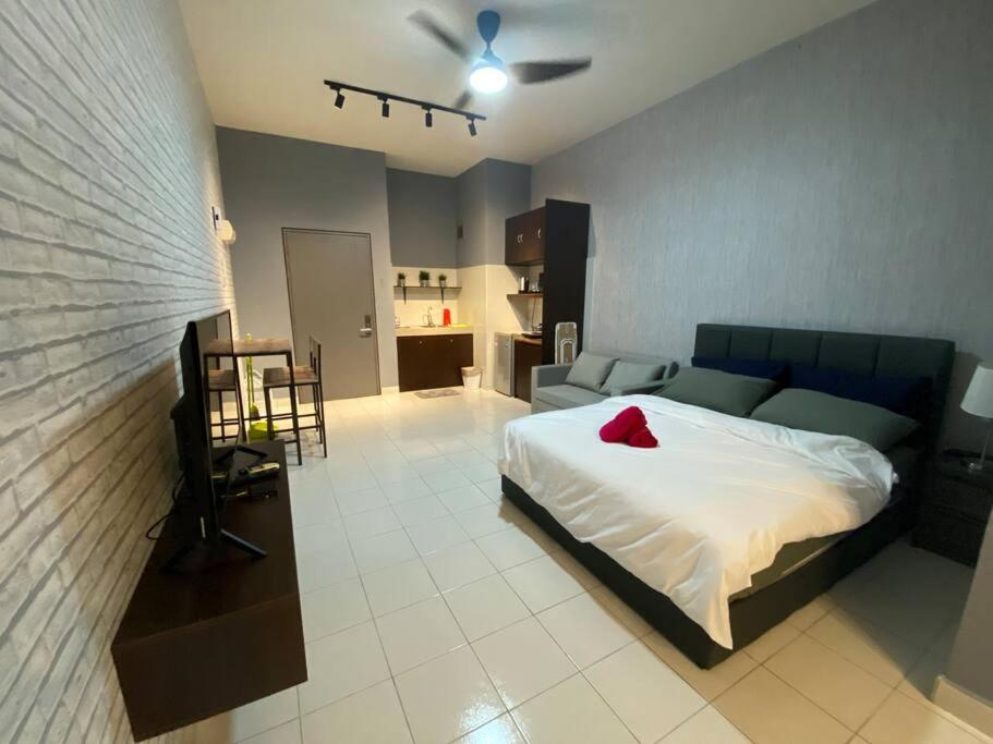 5mins to Sunway Pyramid #Subang SS15 Cozy Studio Menara Rajawali photo 3