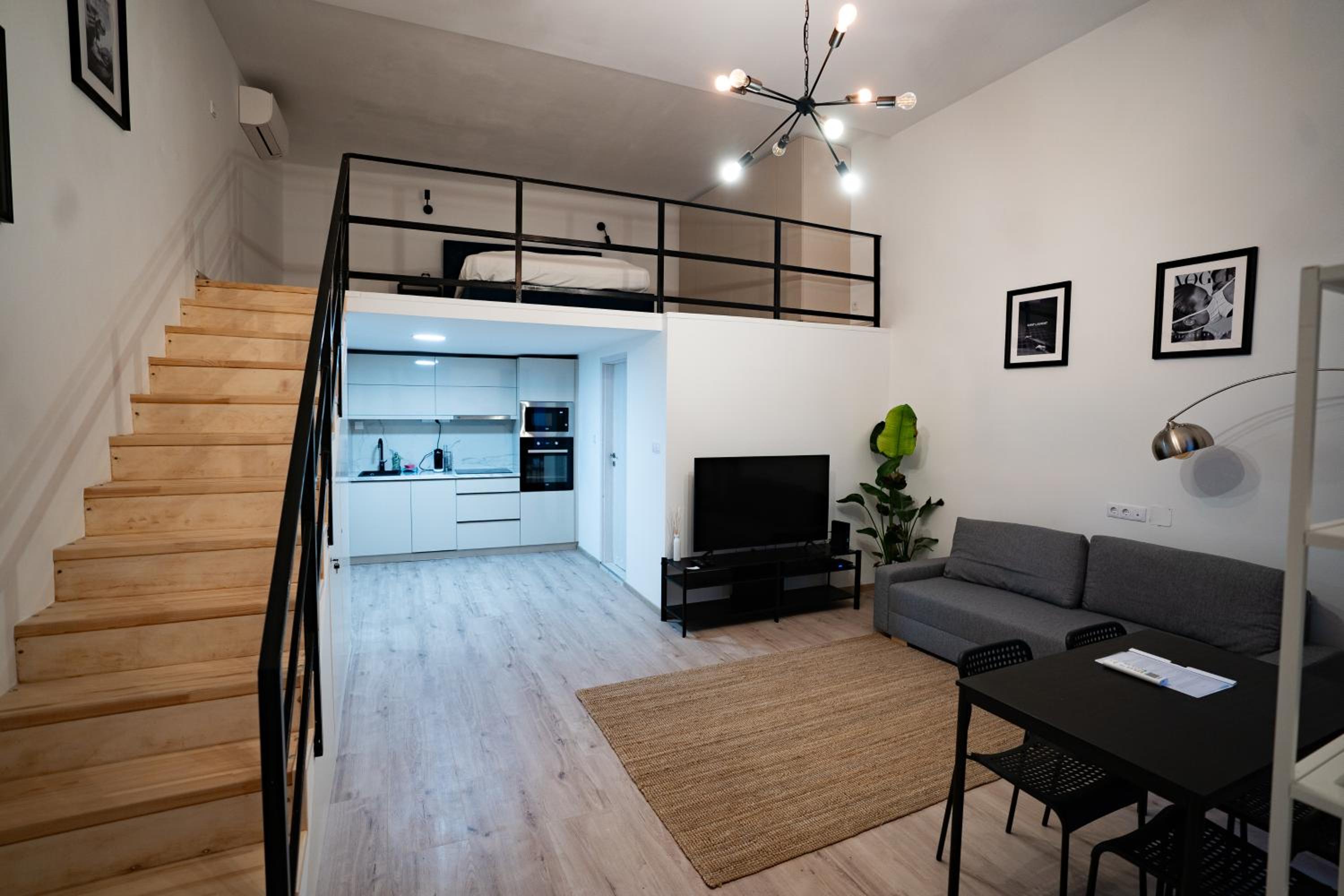 Downtown Suite