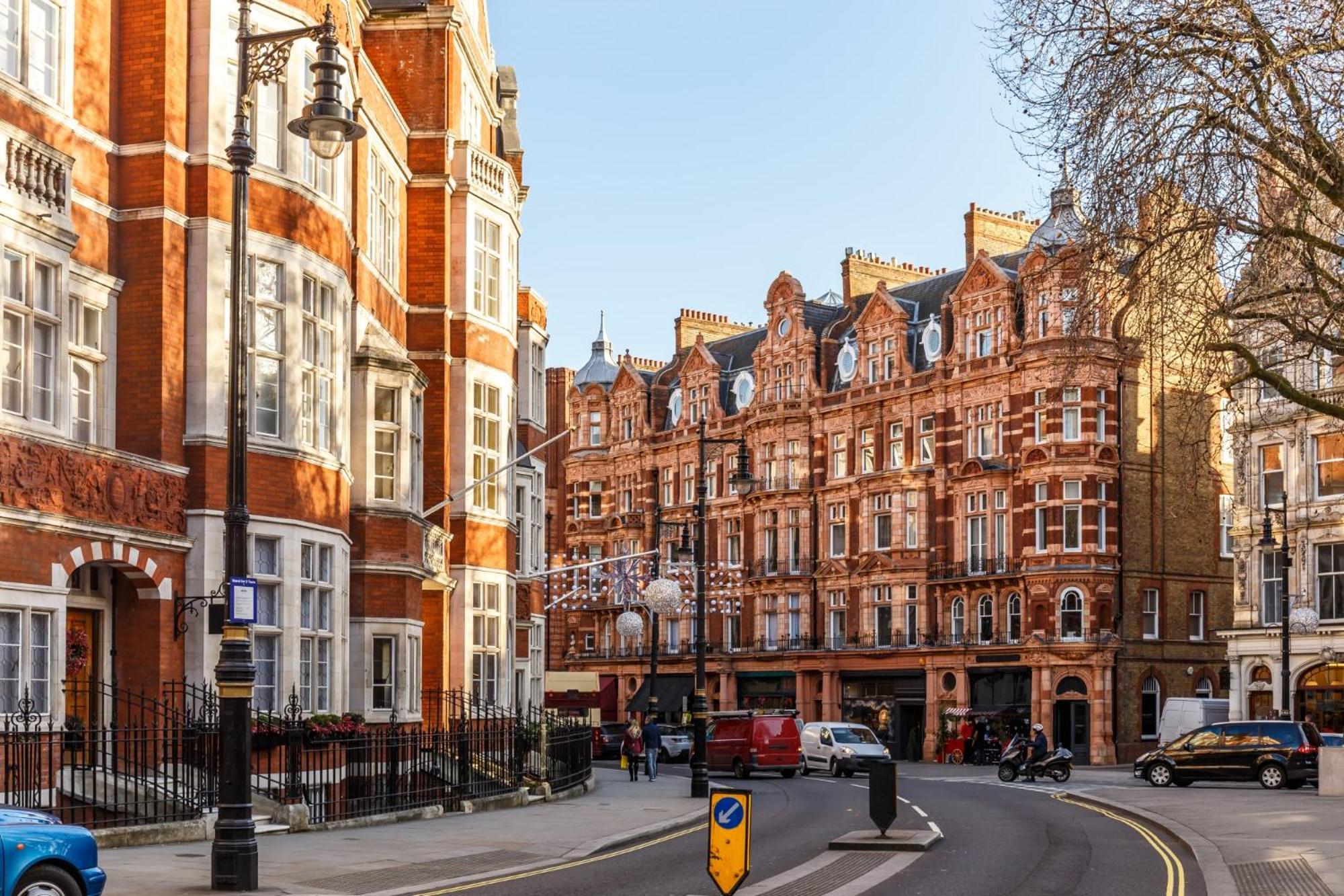 Best Mayfair Location with 2 Super King Beds