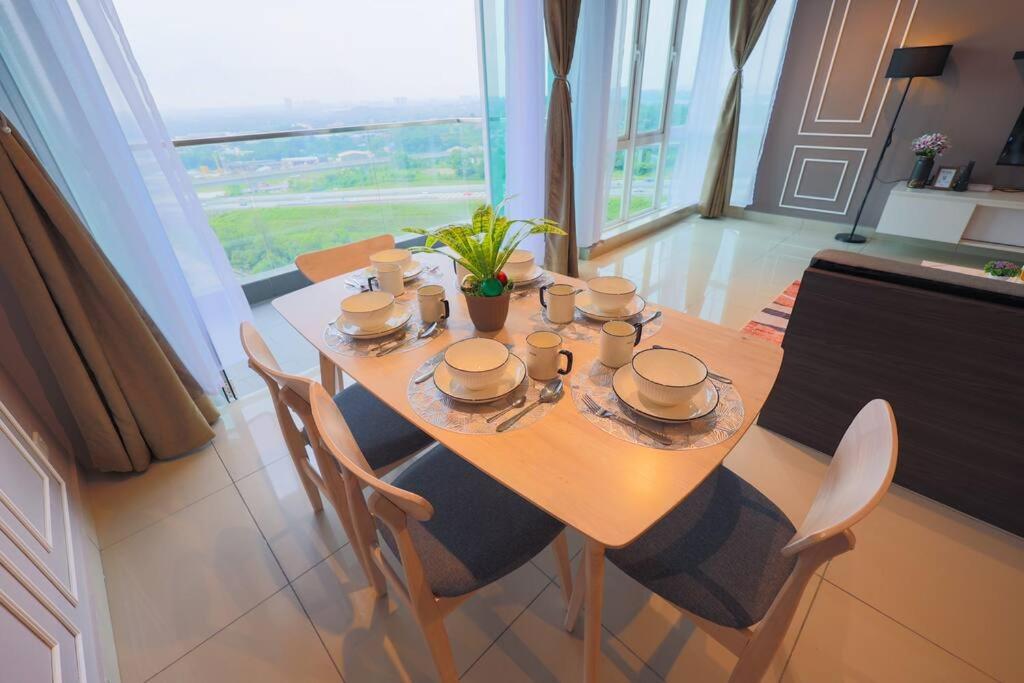 Cozy Homestay #IOI City Mall #Putrajaya #17 Pax photo 1