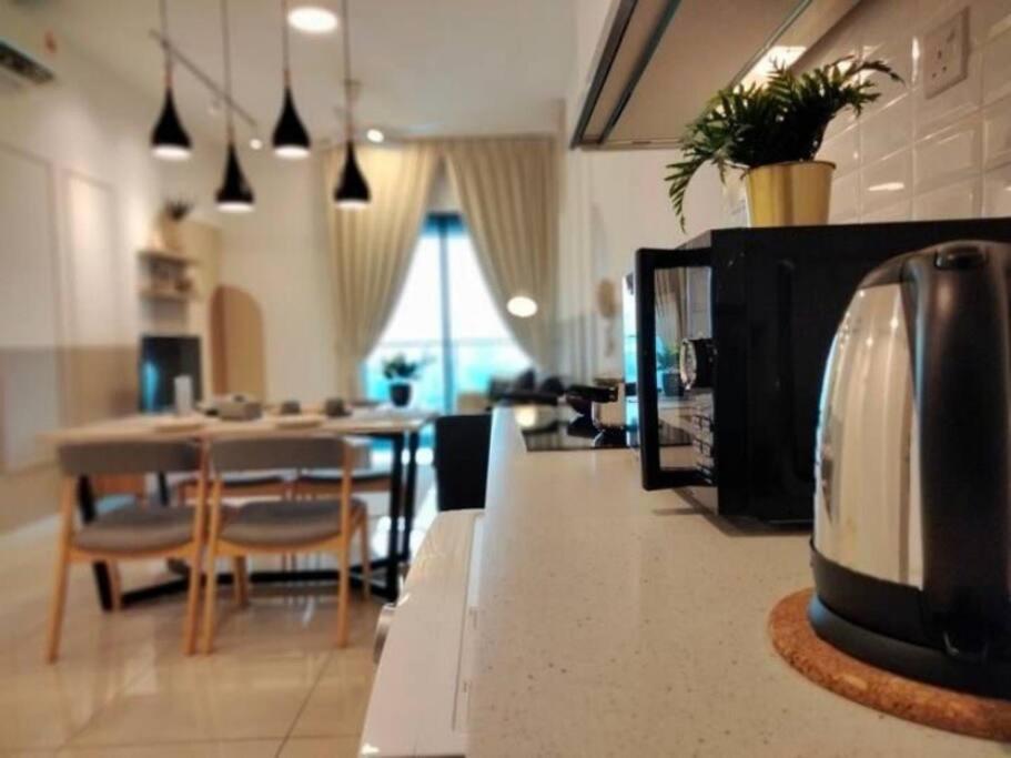 6 Pax Stylish Homestay at Continew Residence near to TRX and Pavilion