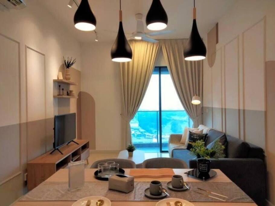 6 Pax Stylish Homestay at Continew Residence near to TRX and Pavilion