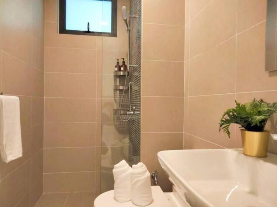 6 Pax Stylish Homestay at Continew Residence near to TRX and Pavilion
