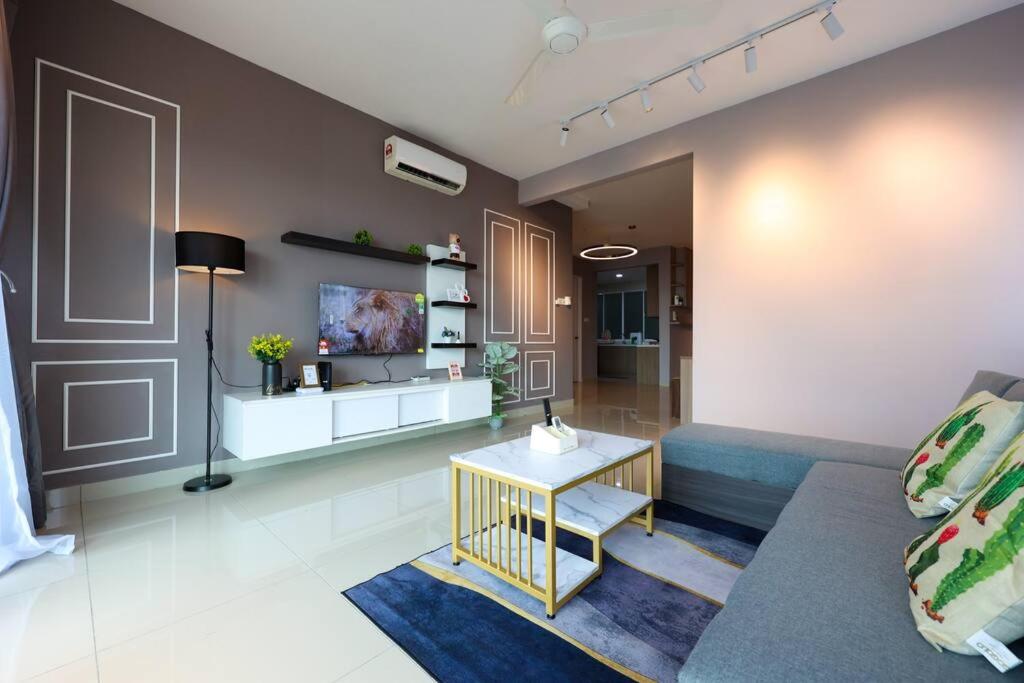 Luxury Homestay Cyberjaya Putrajaya Vision Residence #IOICityMall