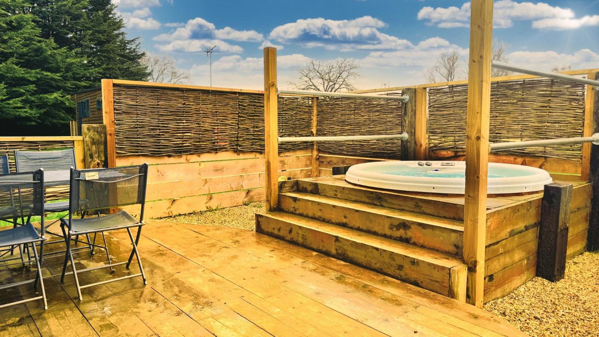 Kings Lynn Vacations - Woodlakes Park By Liv Retreats - Property Image 95