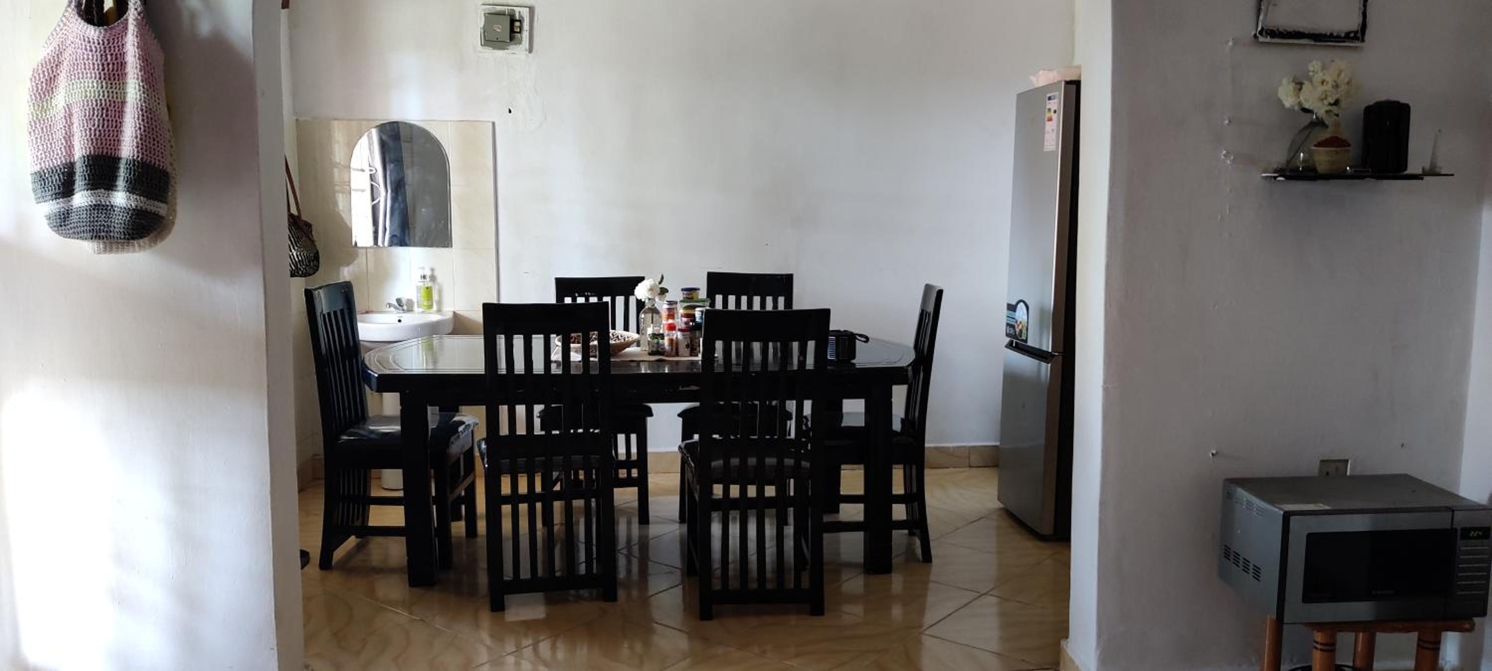 Lyn's country house