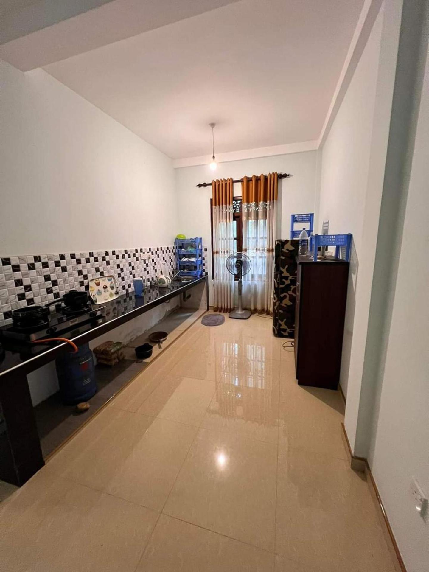 Impeccable 3-Bed House in Unawatuna Galle view 4