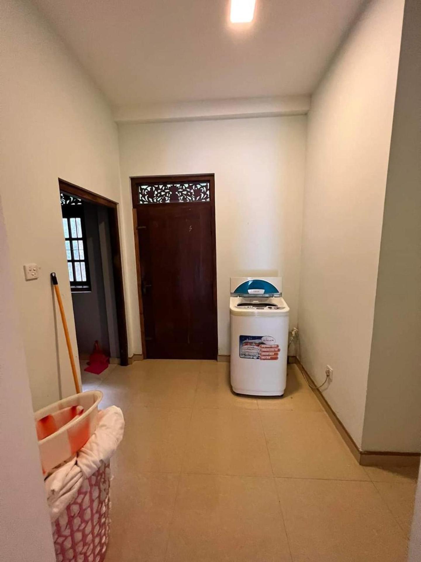 Impeccable 3-Bed House in Unawatuna Galle view 5