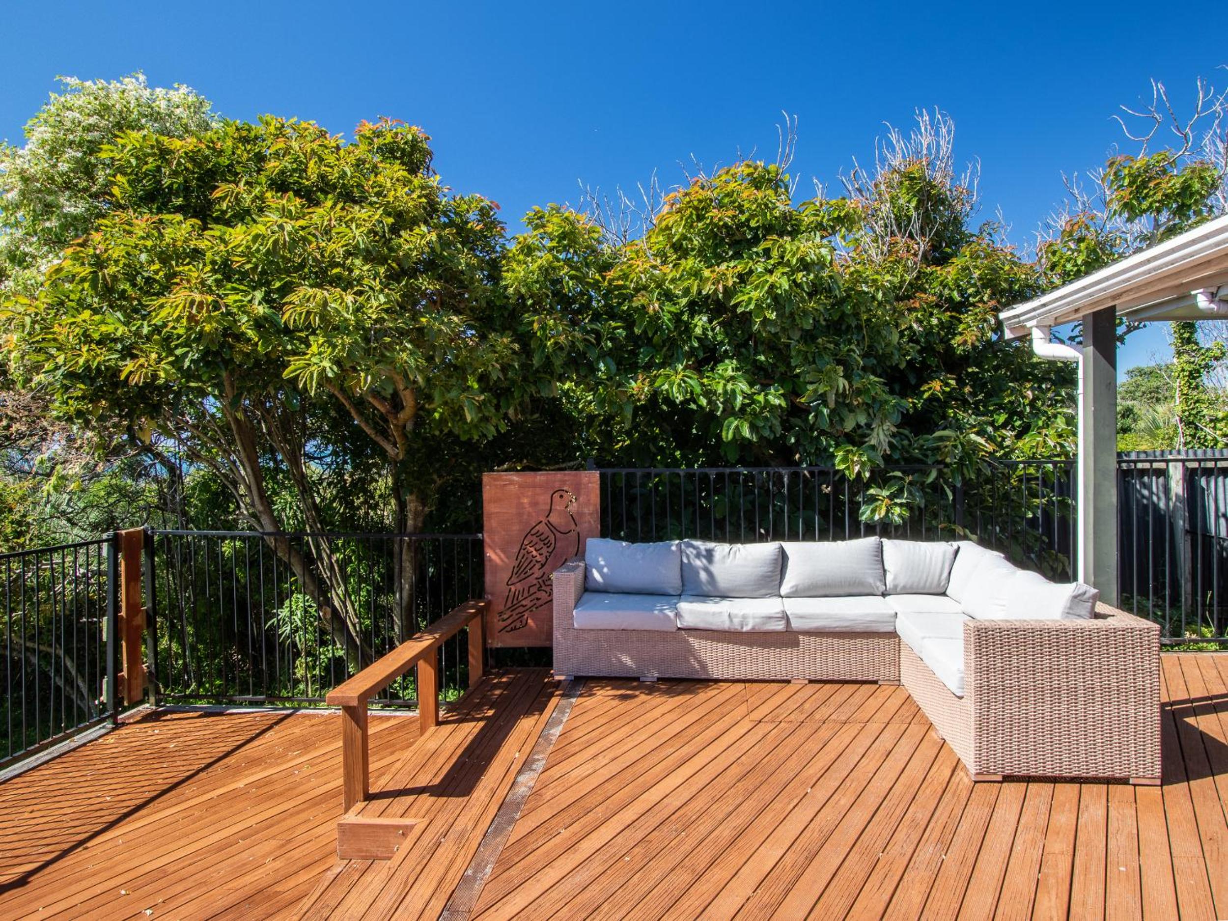 Godwit Cottage - Pākawau Beachfront Holiday Home view 3
