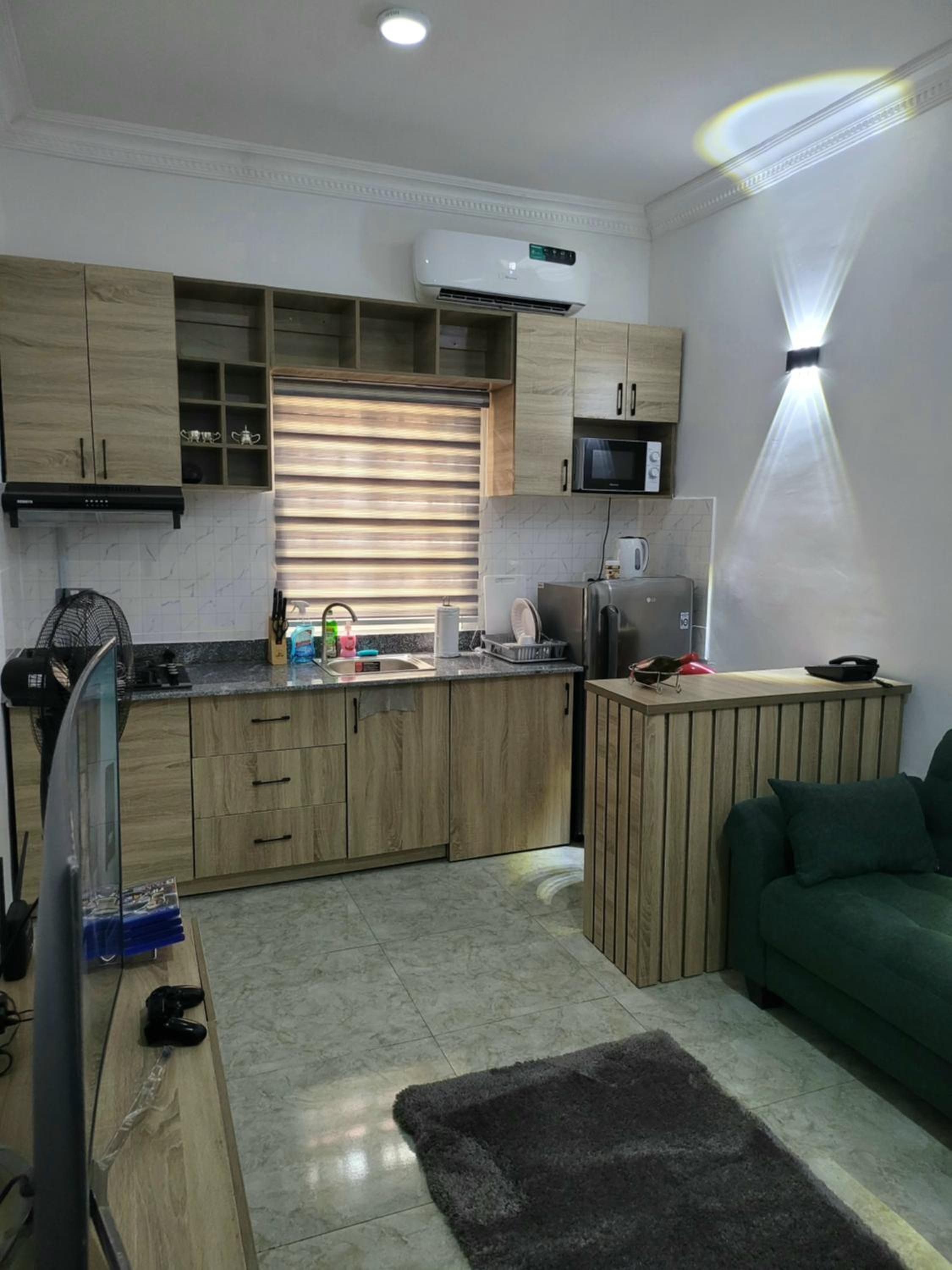 Photo 8
