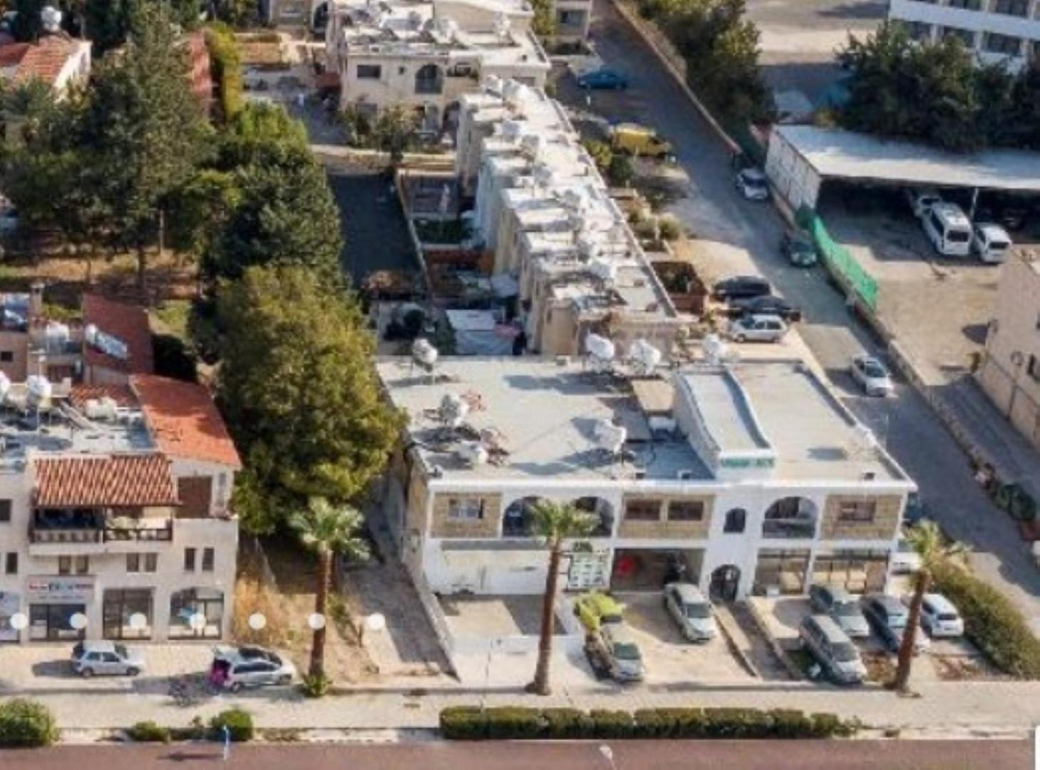 Hotel Charming Holiday Retreat Kato Paphos Apt 400m To The Beach - Image 1