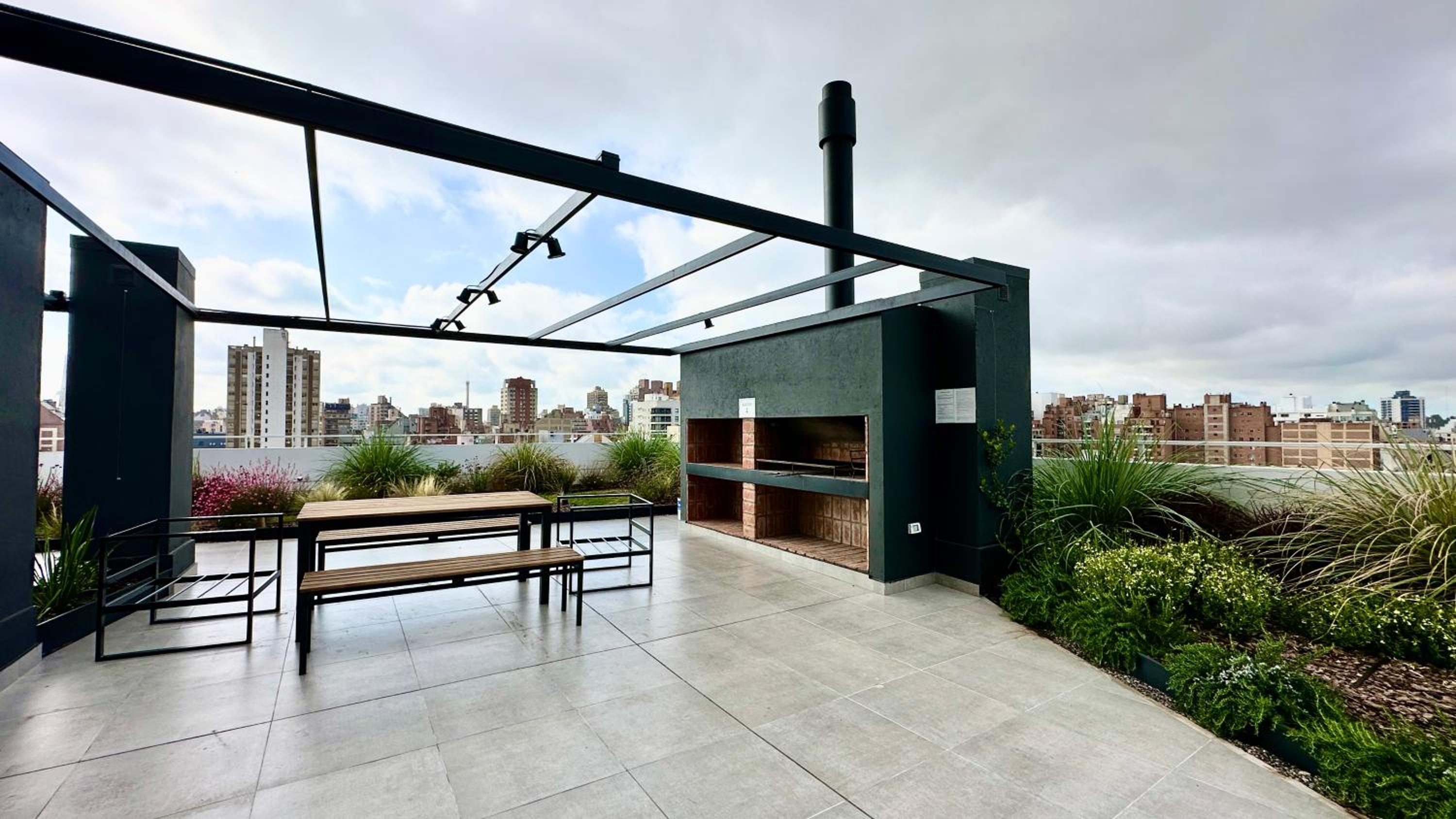 SERIETÁ 1 dormitorio con pileta y terraza