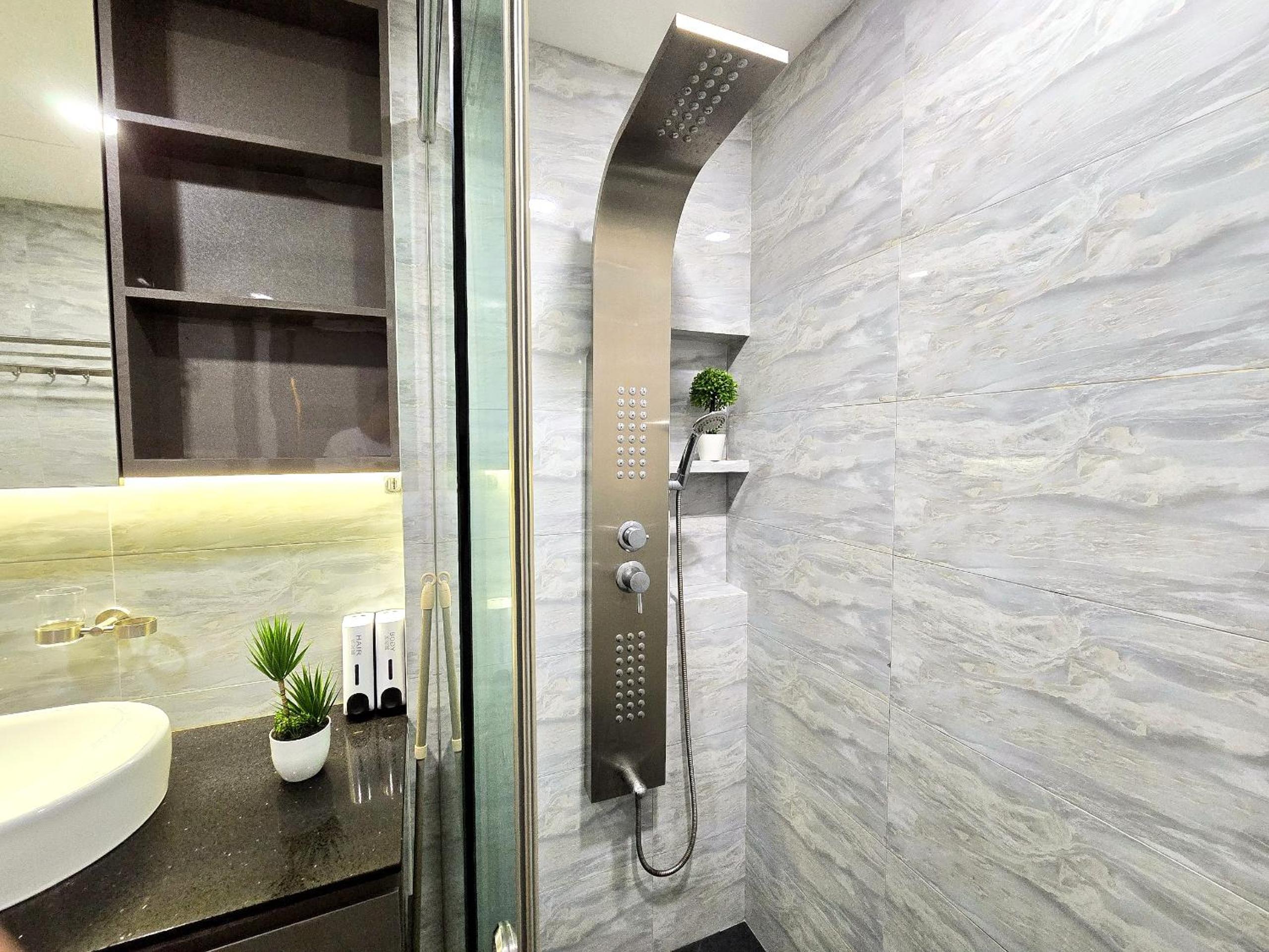Loft Suite Seaview near JB CIQ 6-7Pax