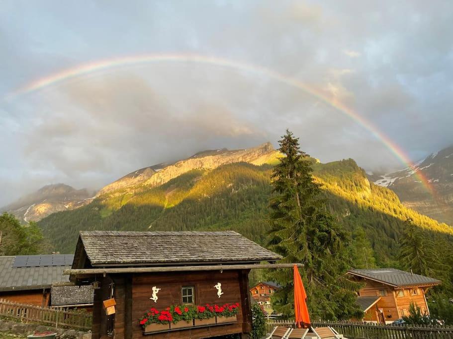 1 room apt, kitchen, patio, in beautiful chalet